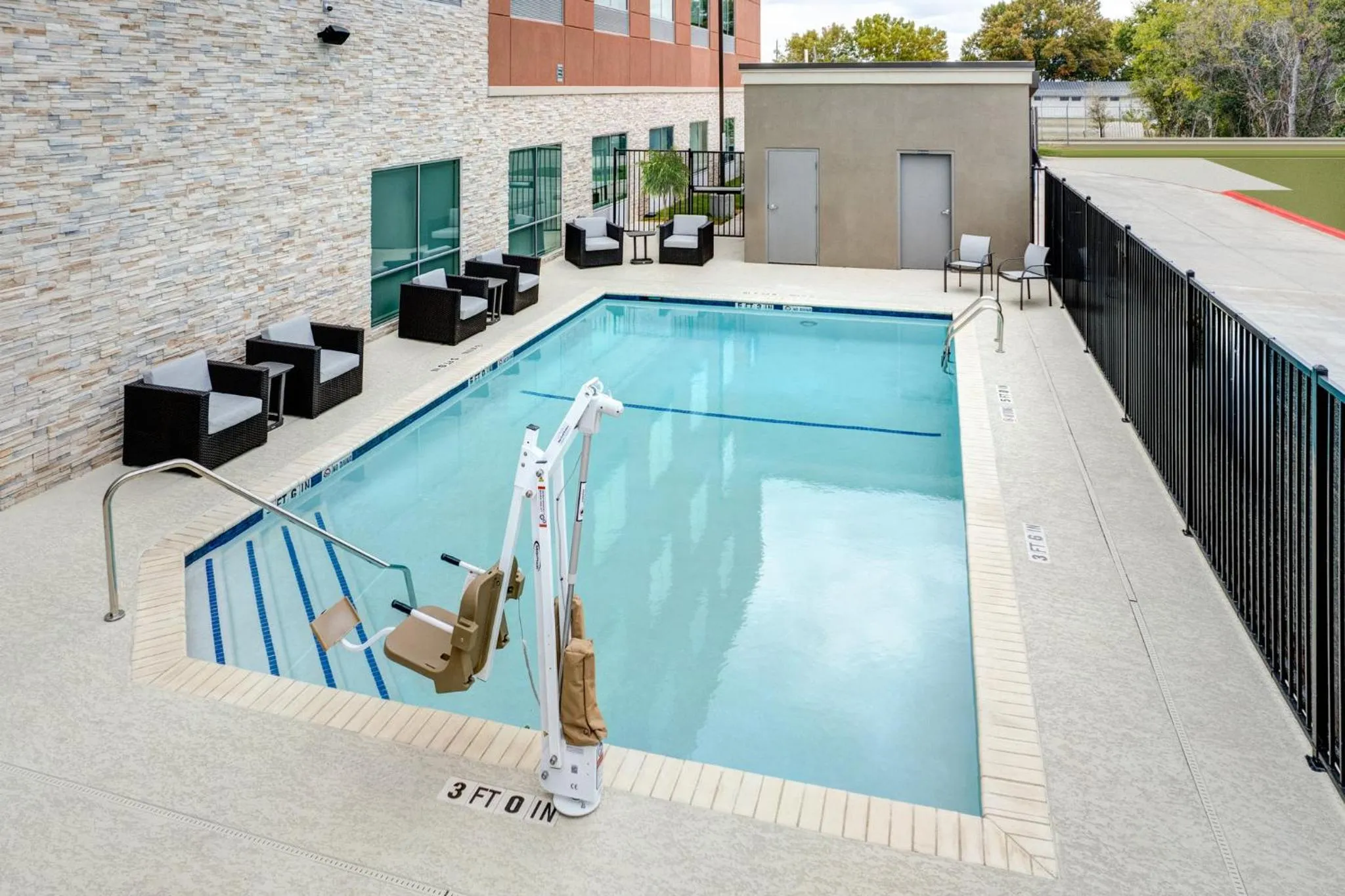 Swimming pool in Holiday Inn Express & Suites Austin Airport East by IHG