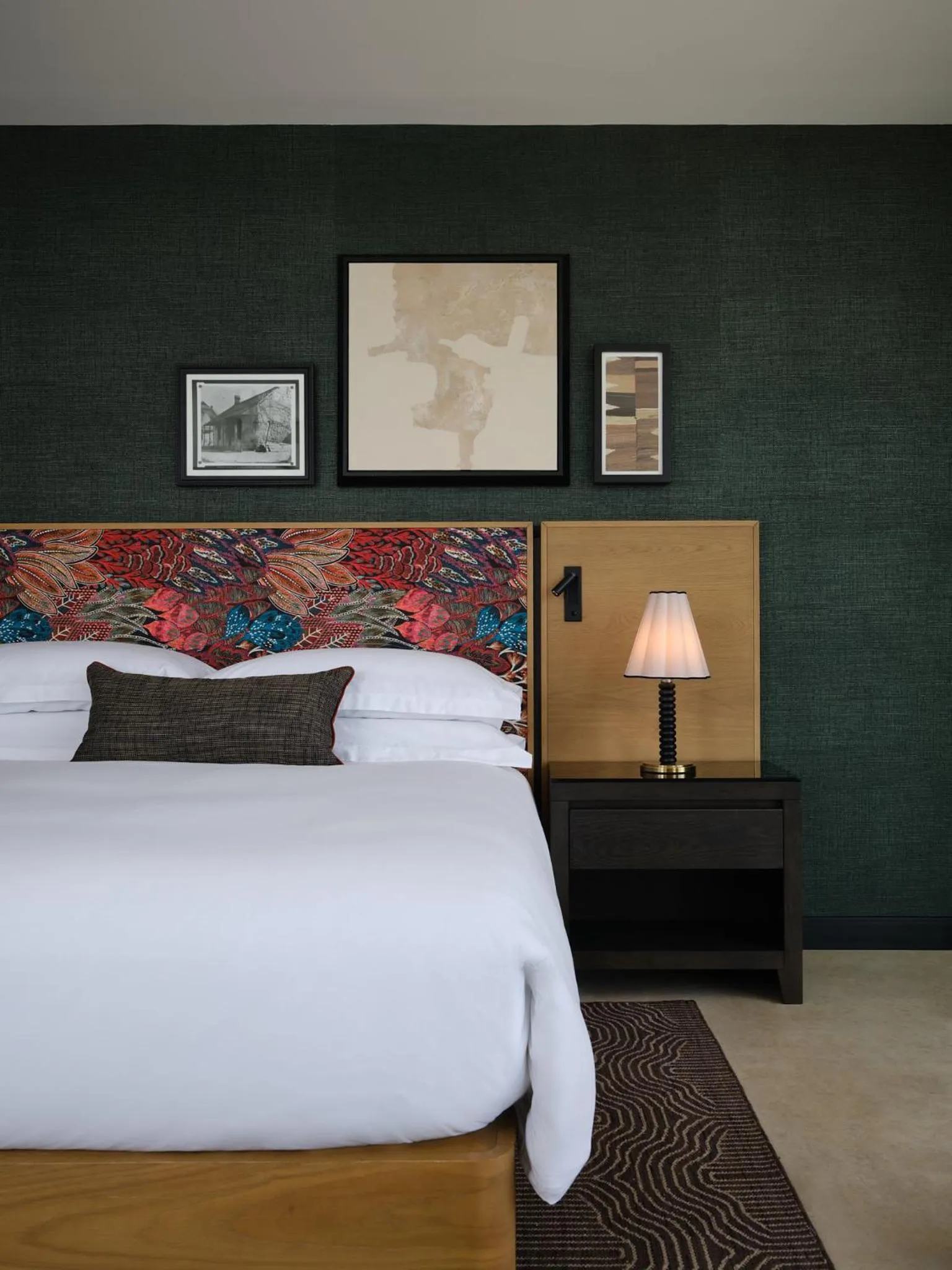 Photo of the whole room, Bed in Kimpton Santo San Antonio - Riverwalk by IHG