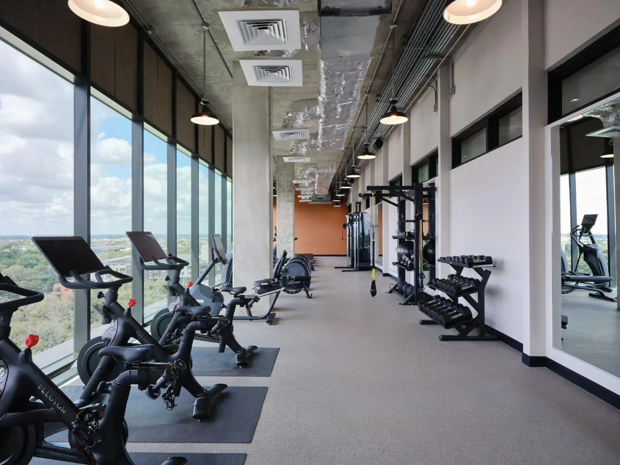 Fitness centre/facilities in Kimpton Santo San Antonio - Riverwalk by IHG Fitness centre/facilities in Kimpton Santo San Antonio - Riverwalk by IHG
