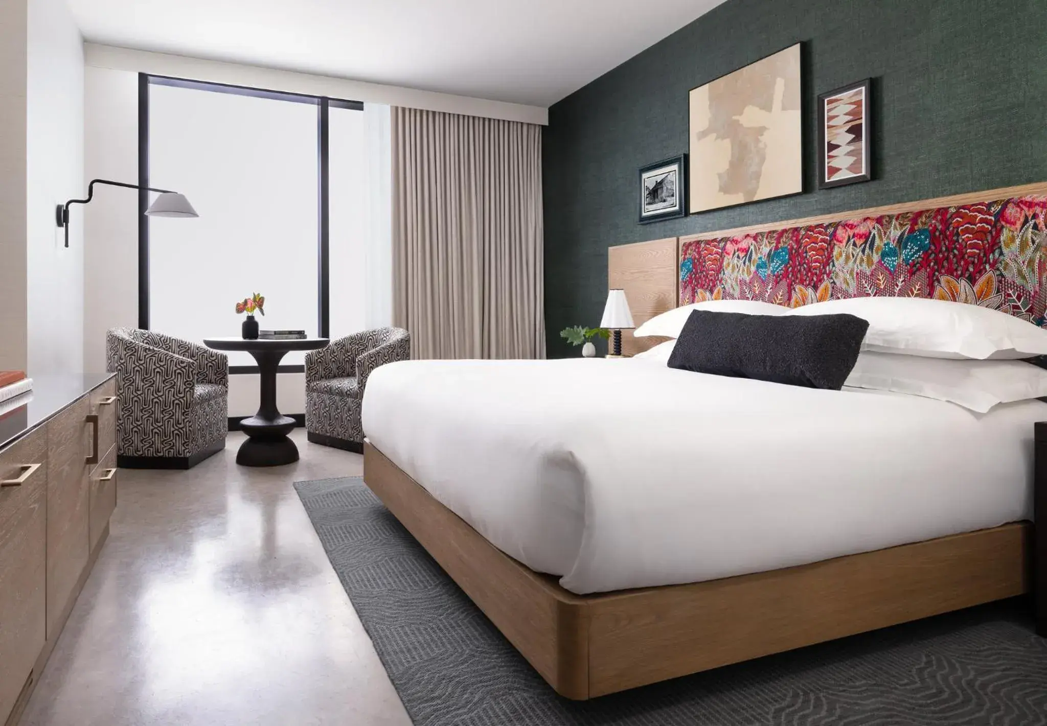 California King Room in Kimpton Santo San Antonio - Riverwalk by IHG California King Room in Kimpton Santo San Antonio - Riverwalk by IHG