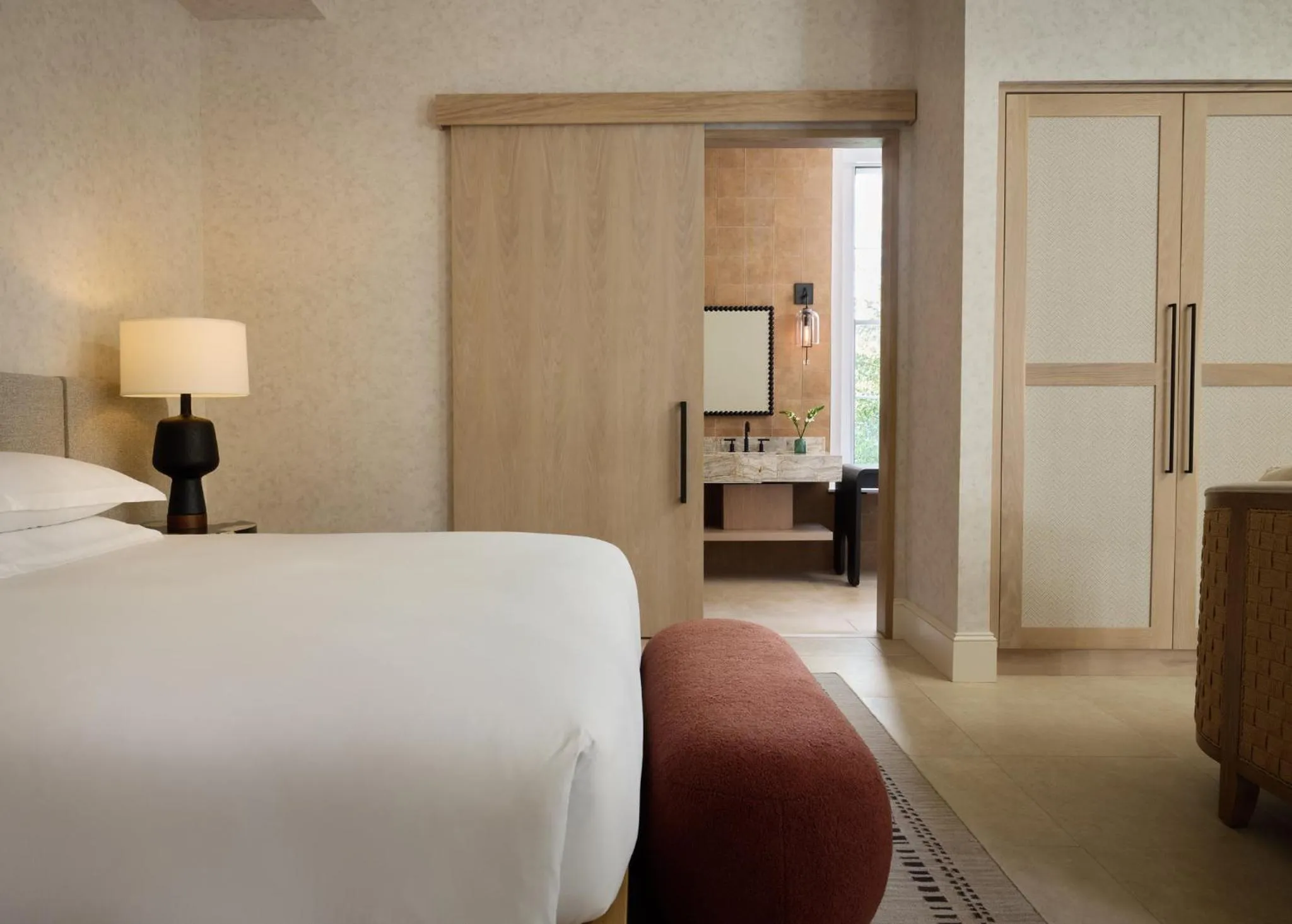 Bedroom, Bed in Kimpton Santo San Antonio - Riverwalk by IHG