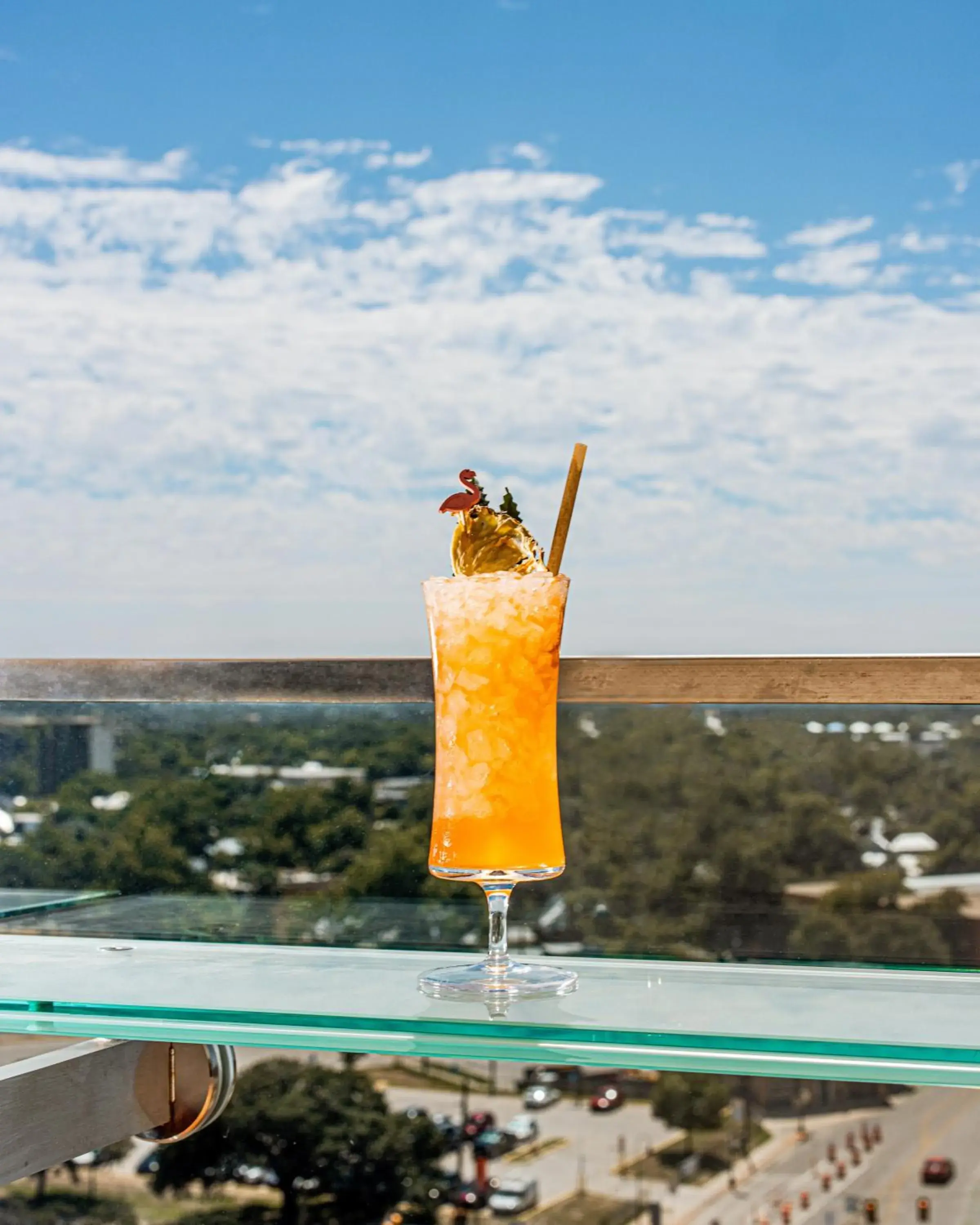 Lounge or bar in Kimpton Santo San Antonio - Riverwalk by IHG Lounge or bar in Kimpton Santo San Antonio - Riverwalk by IHG