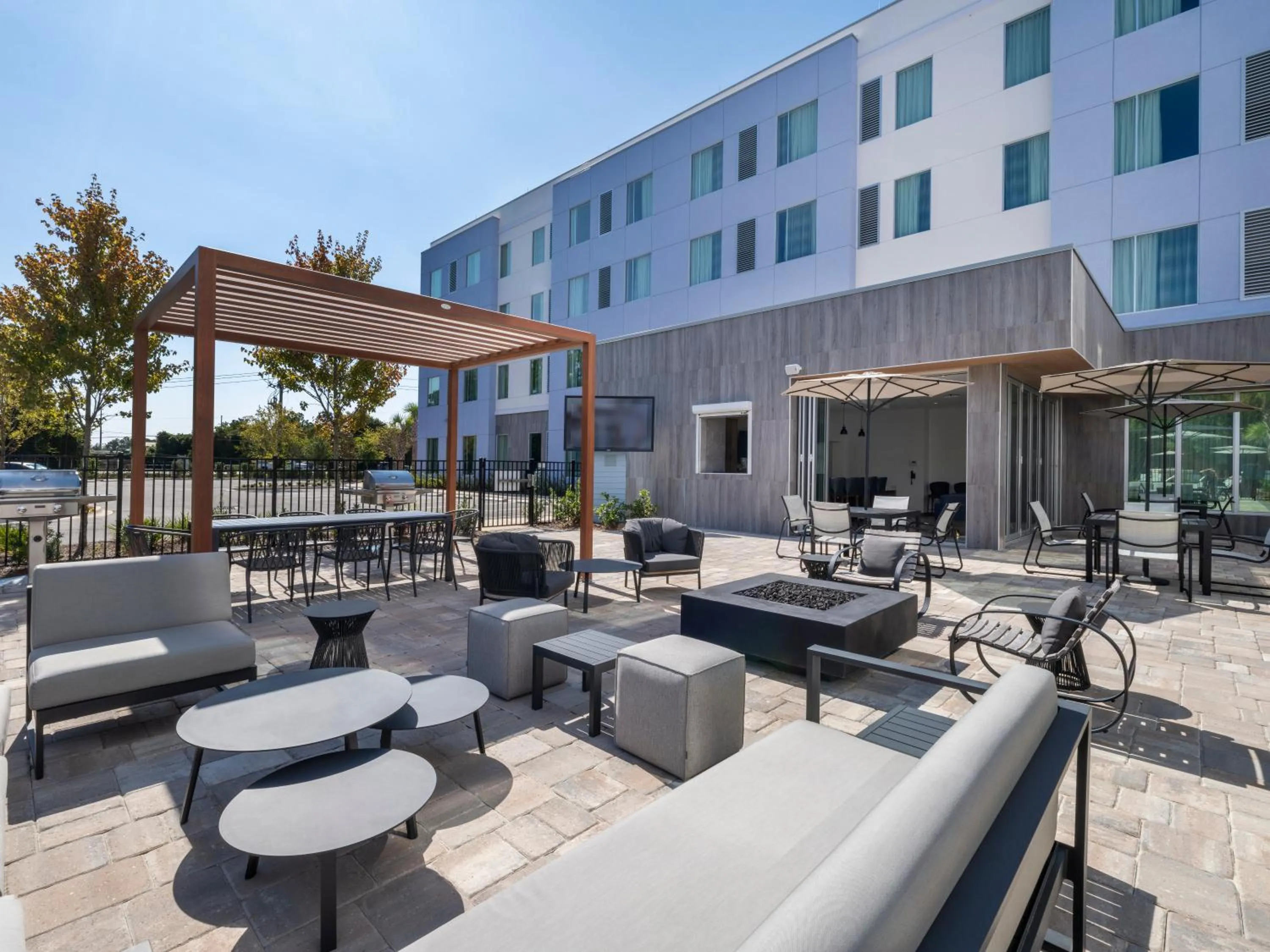 Patio in Staybridge Suites Miramar Beach - Sandestin Area by IHG