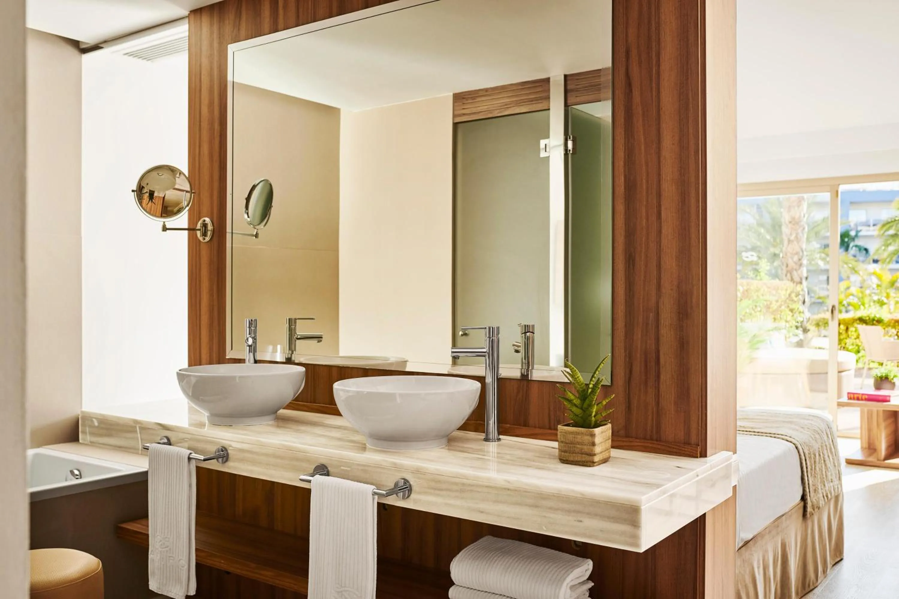 Bathroom in Zafiro Palace Alcudia