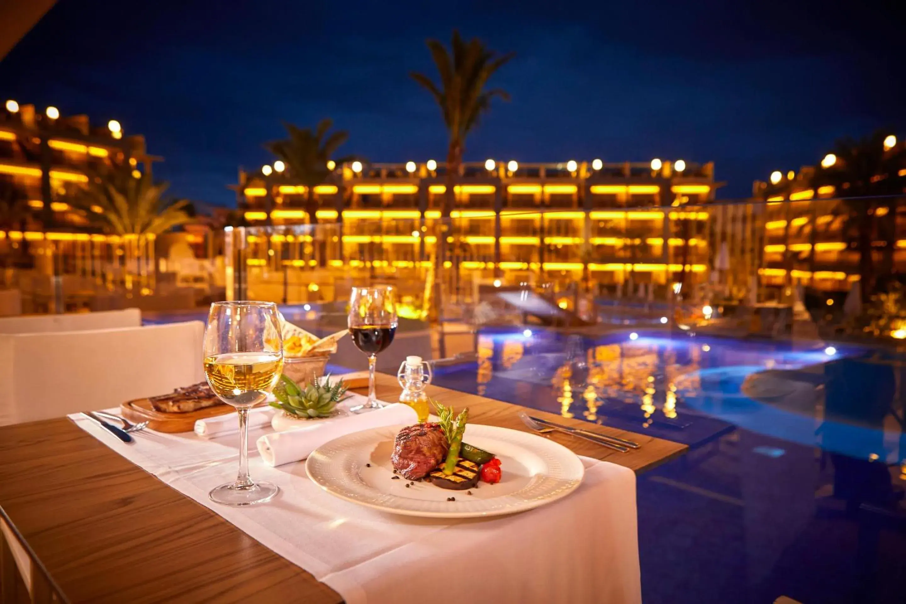 Restaurant/places to eat in Zafiro Palace Alcudia Restaurant/places to eat in Zafiro Palace Alcudia