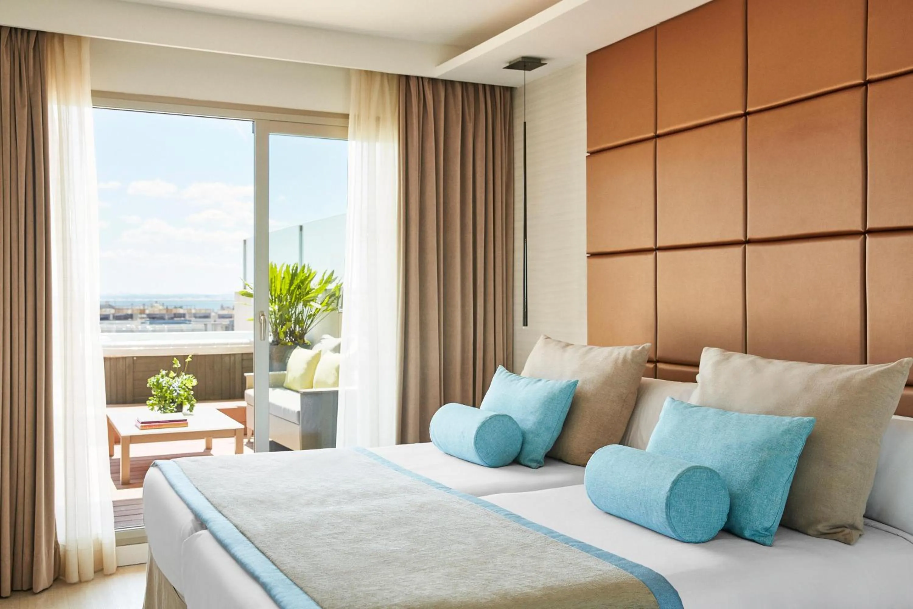 Bed in Zafiro Palace Alcudia