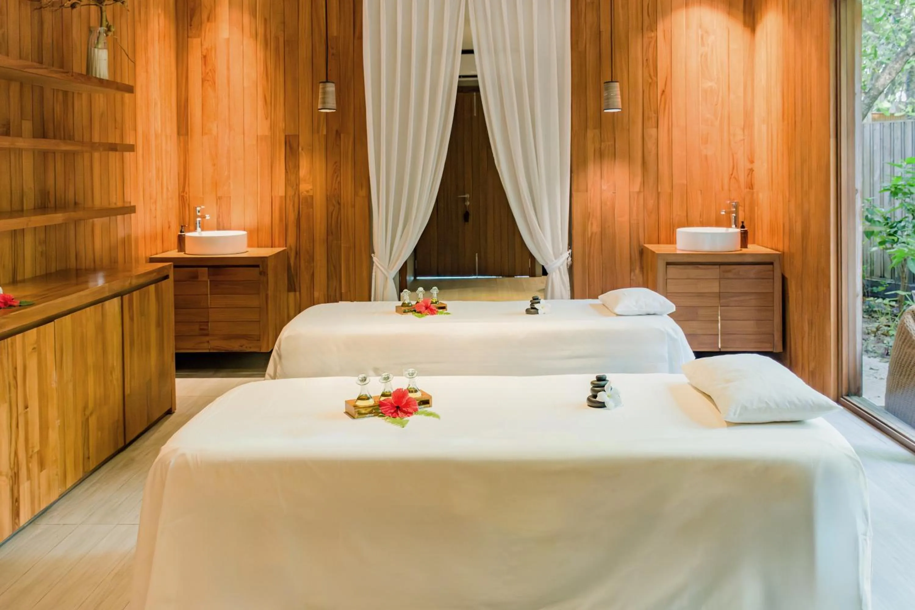 Spa and wellness centre/facilities, Bed in Amilla Maldives