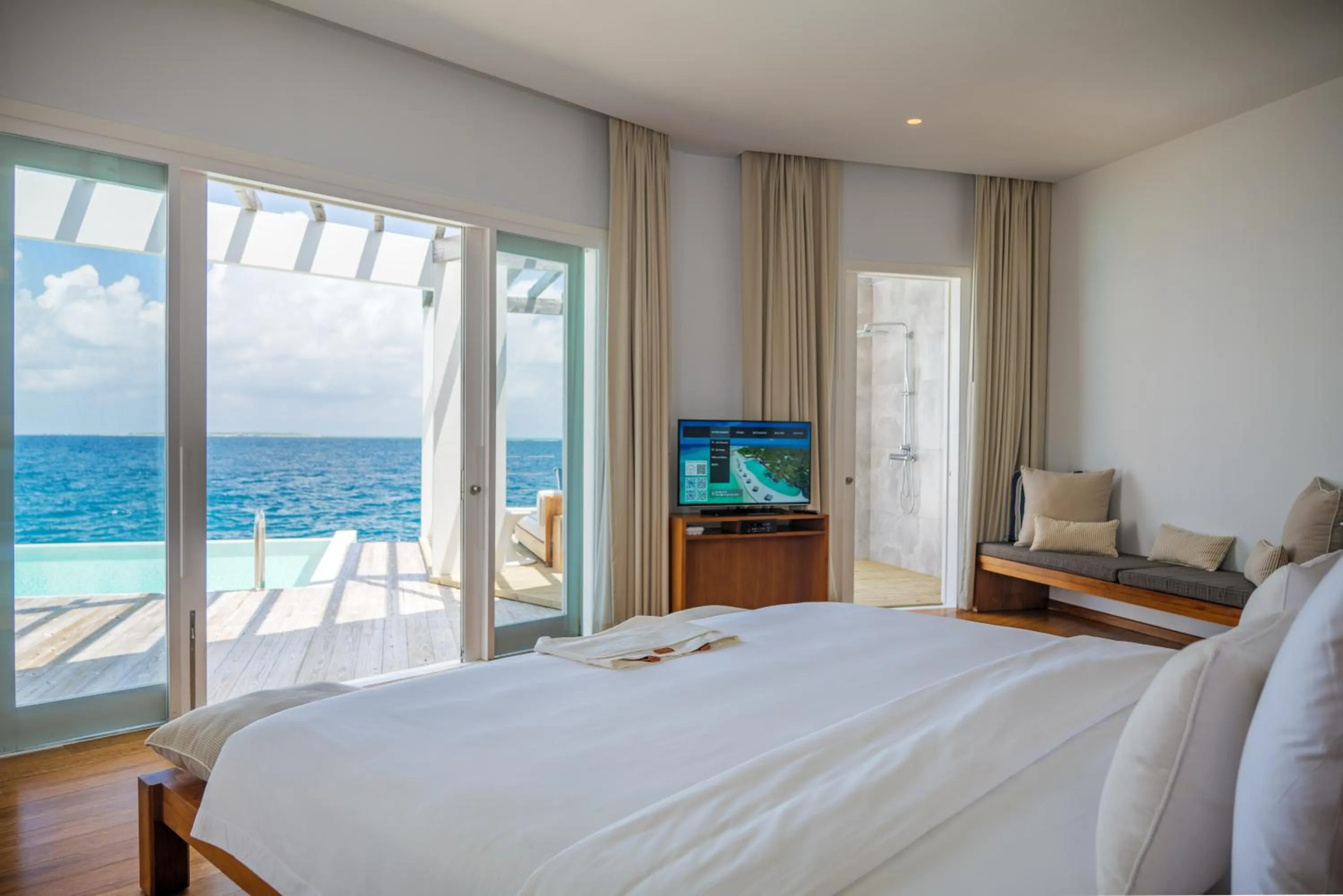 Bedroom, Bed in Amilla Maldives