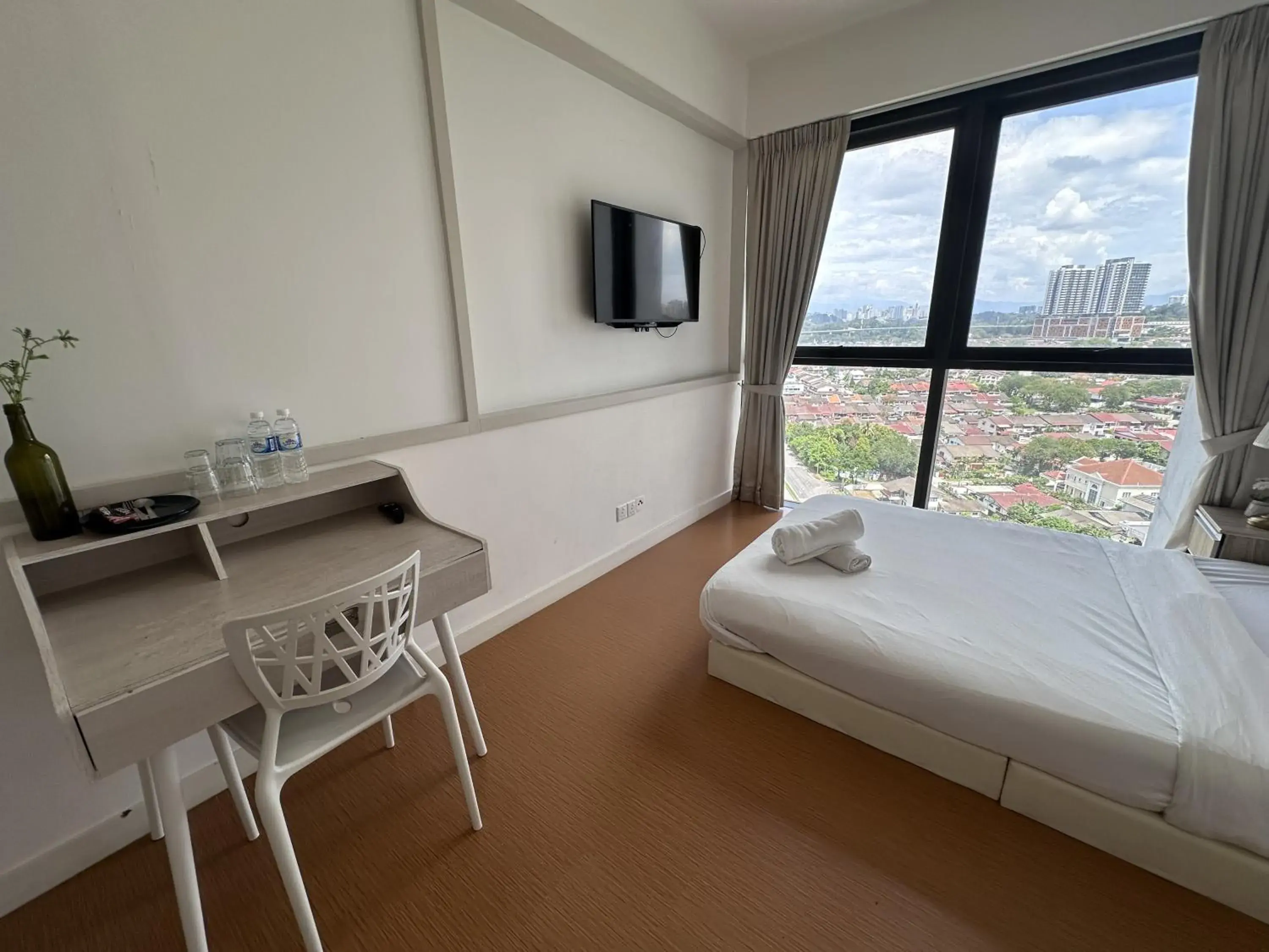 Photo of the whole room in Homoto Petaling Jaya Photo of the whole room in Homoto Petaling Jaya