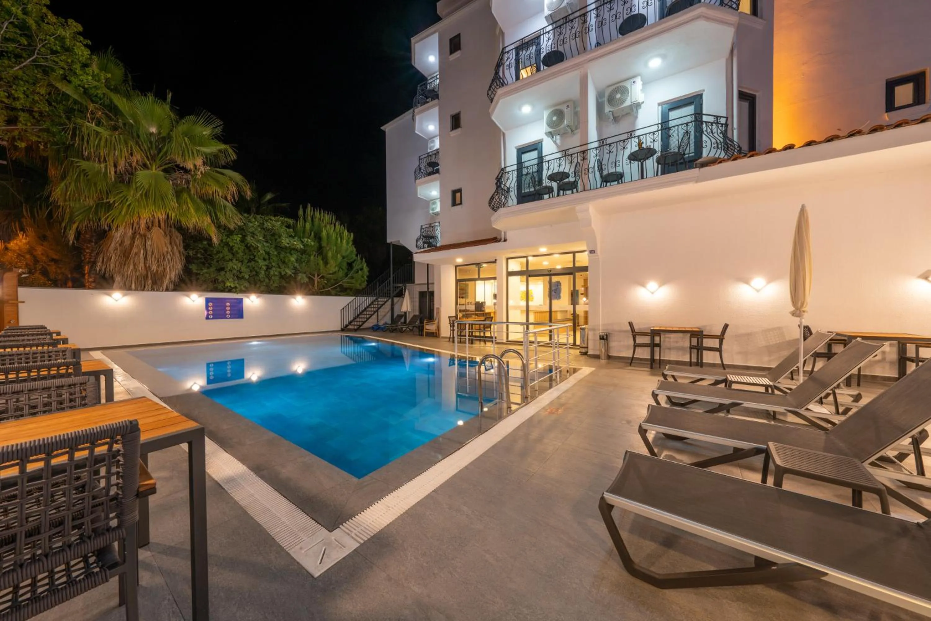 Property building in Skykhan Otel