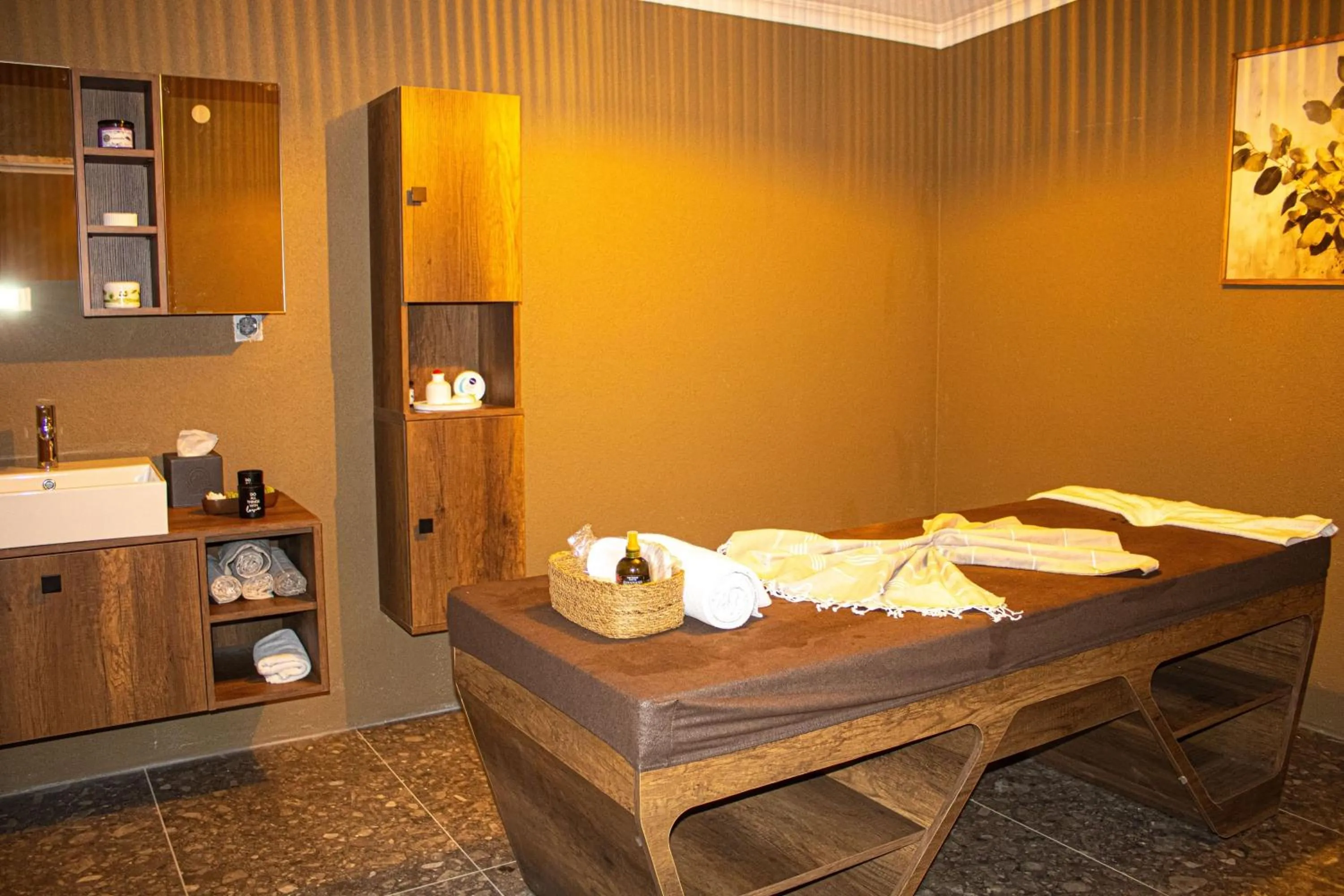 Sauna, Bed in 216 North Hotel