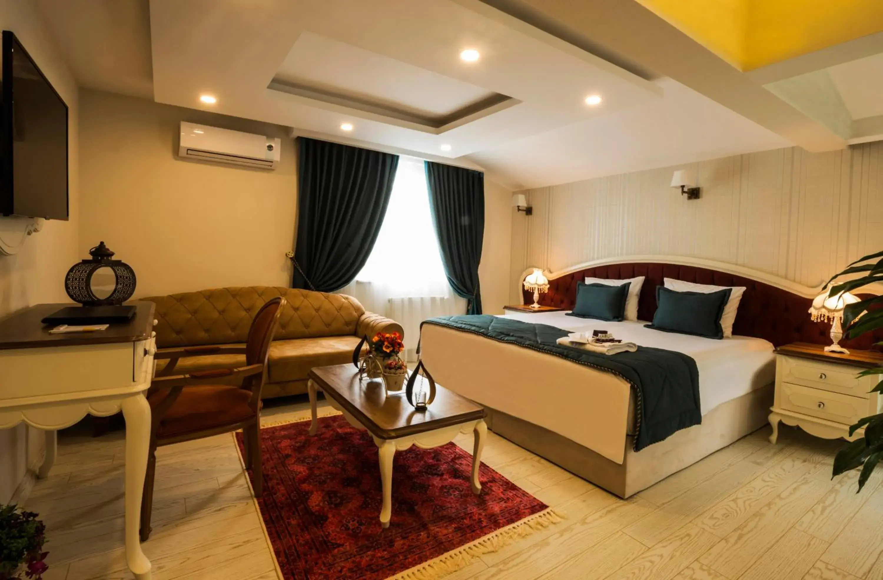 Junior Suite with Sea View in Anatolia Hotel Airport Junior Suite with Sea View in Anatolia Hotel Airport