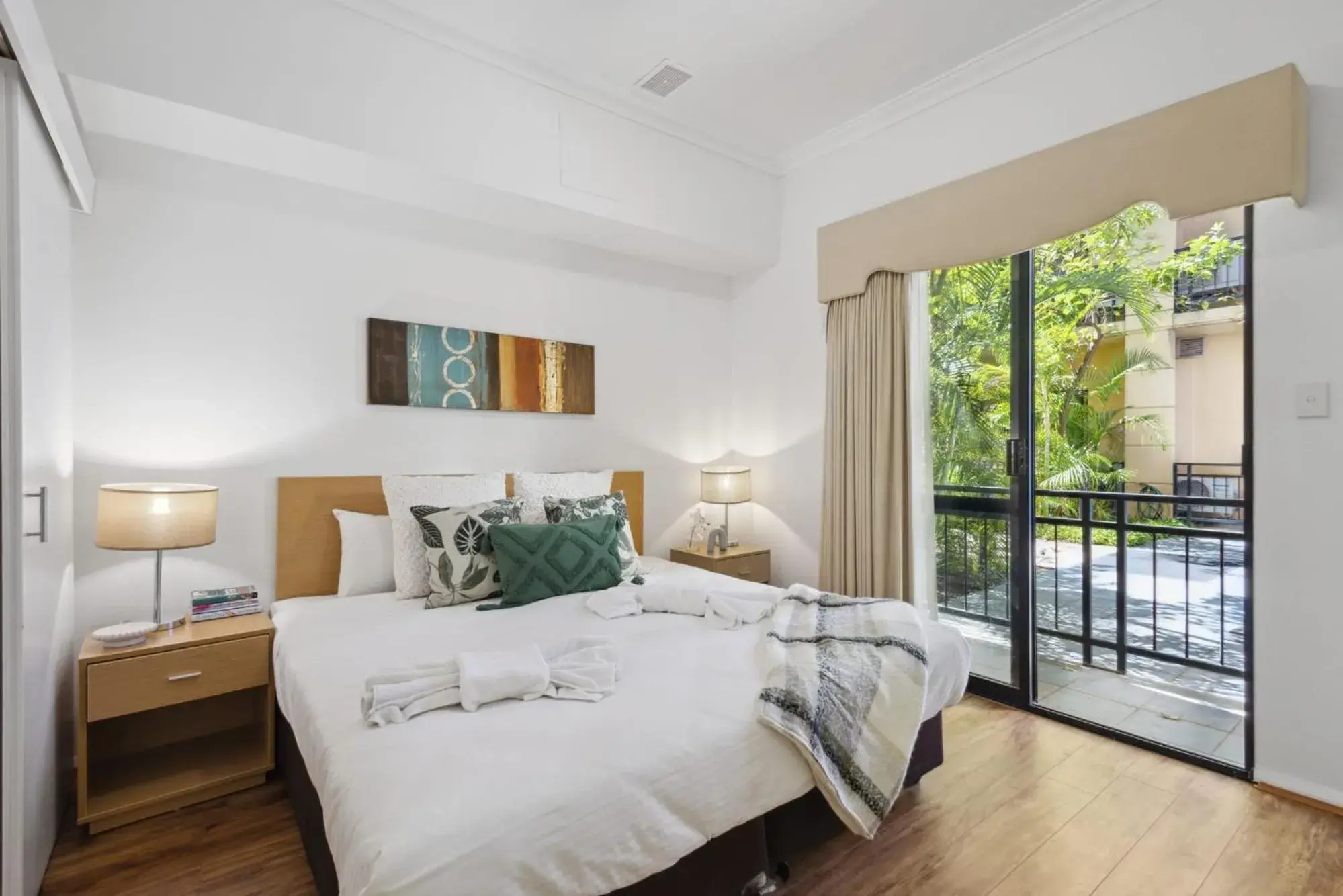 1BDR 1BTH 1PRK - James Street Joy 1BDR 1BTH 1PRK - James Street Joy