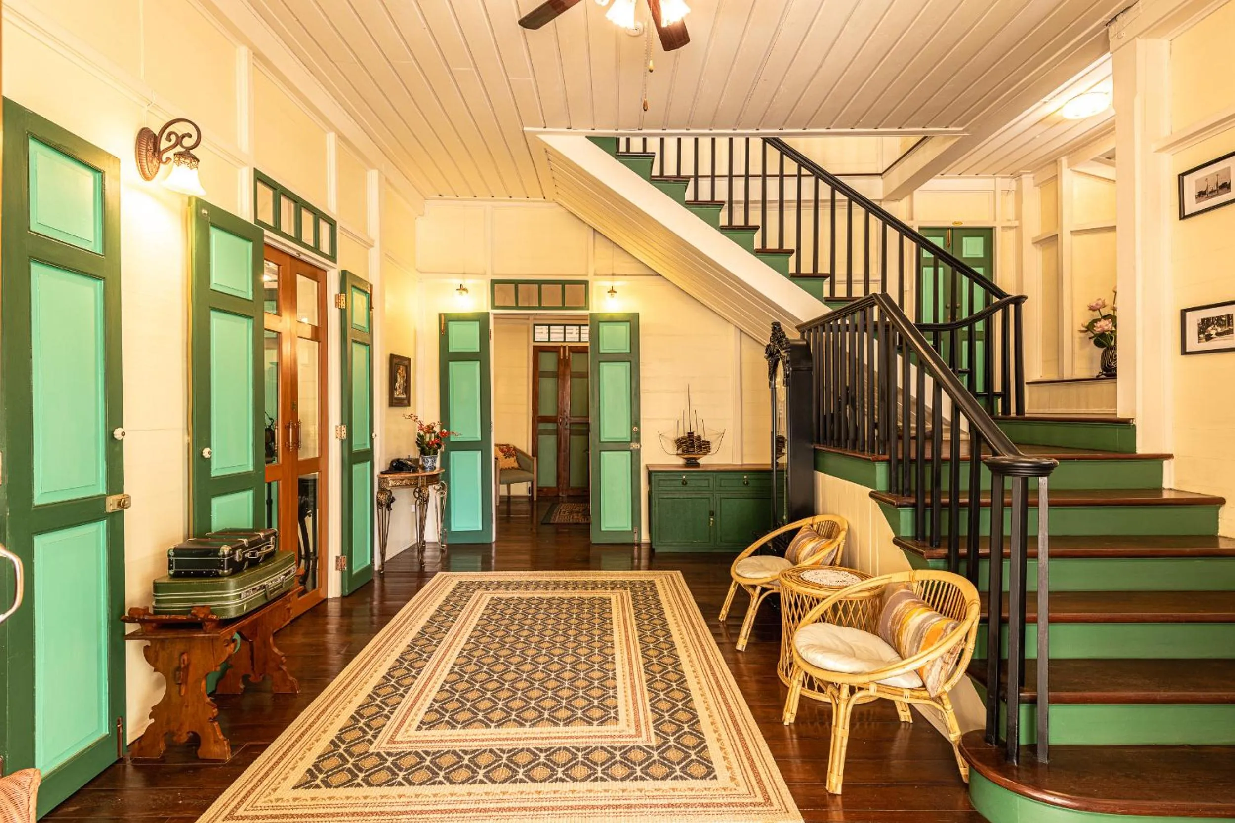 Communal lounge/ TV room in Wallaya Heritage Stay