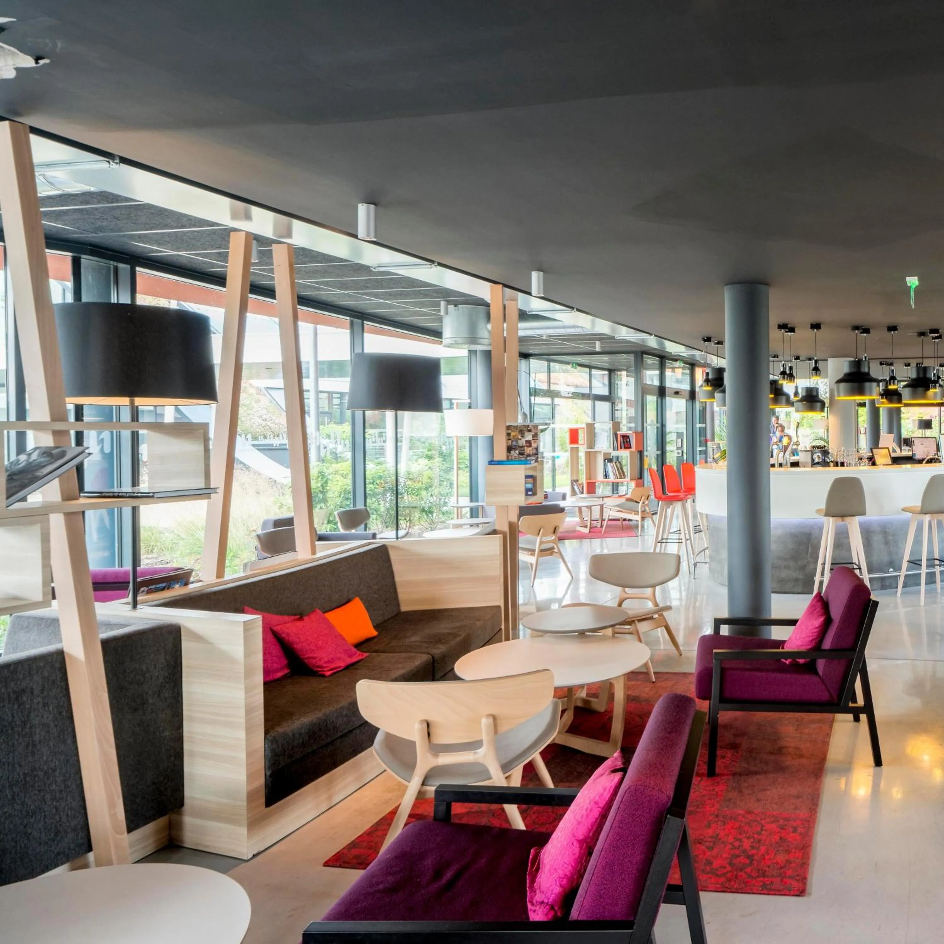 Lounge or bar in Nomad Paris Roissy CDG