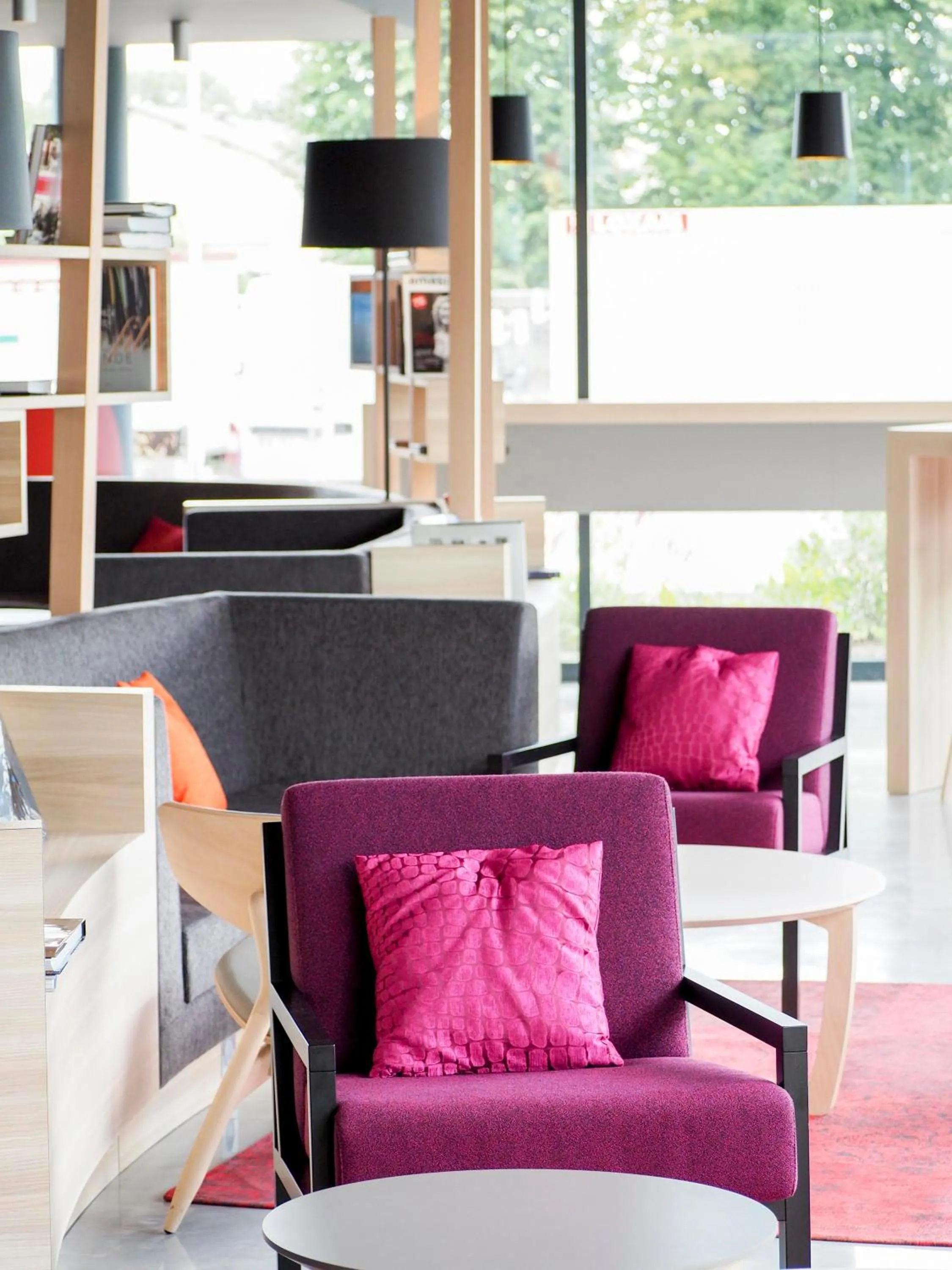 Lounge or bar in Nomad Paris Roissy CDG