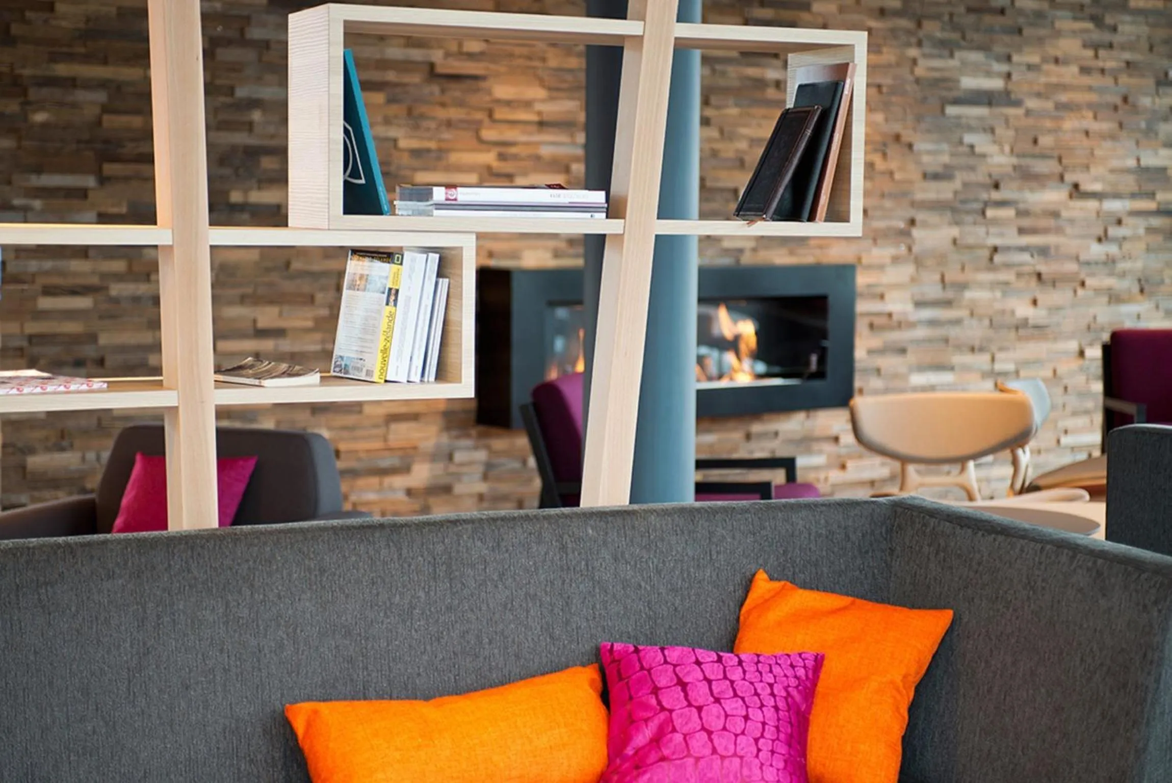 Library in Nomad Paris Roissy CDG