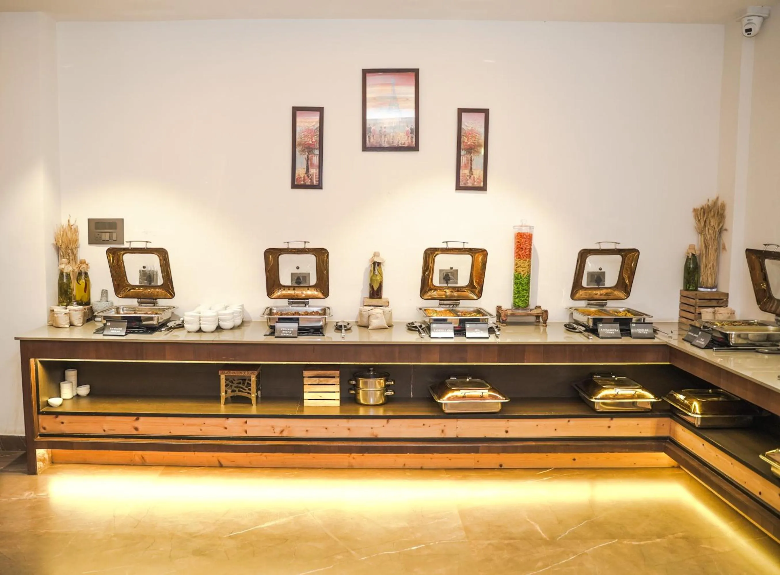 Food in Shervani Pebbles & Pines Resort & Spa, Corbett