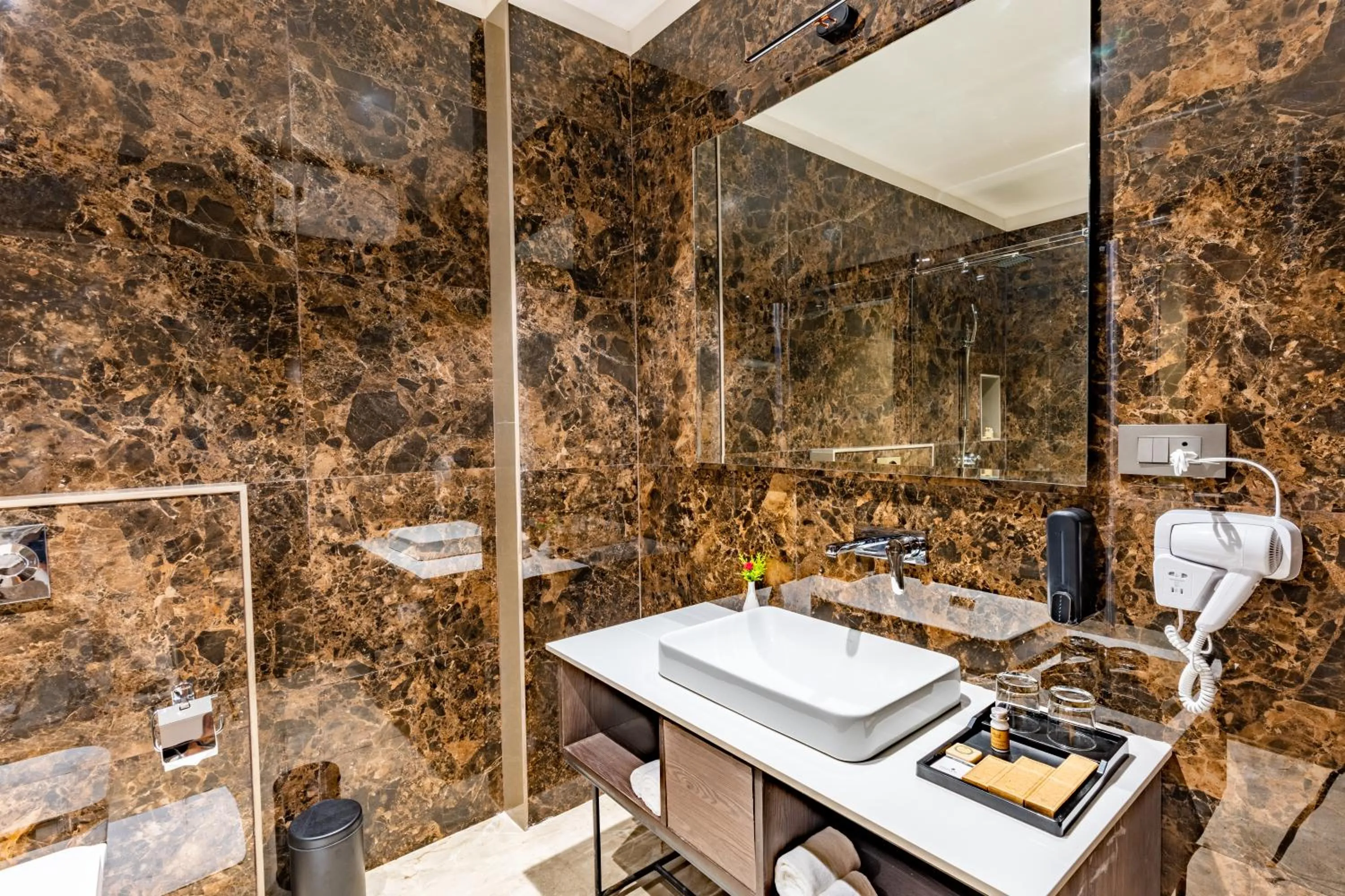 Bathroom in Shervani Pebbles & Pines Resort & Spa, Corbett