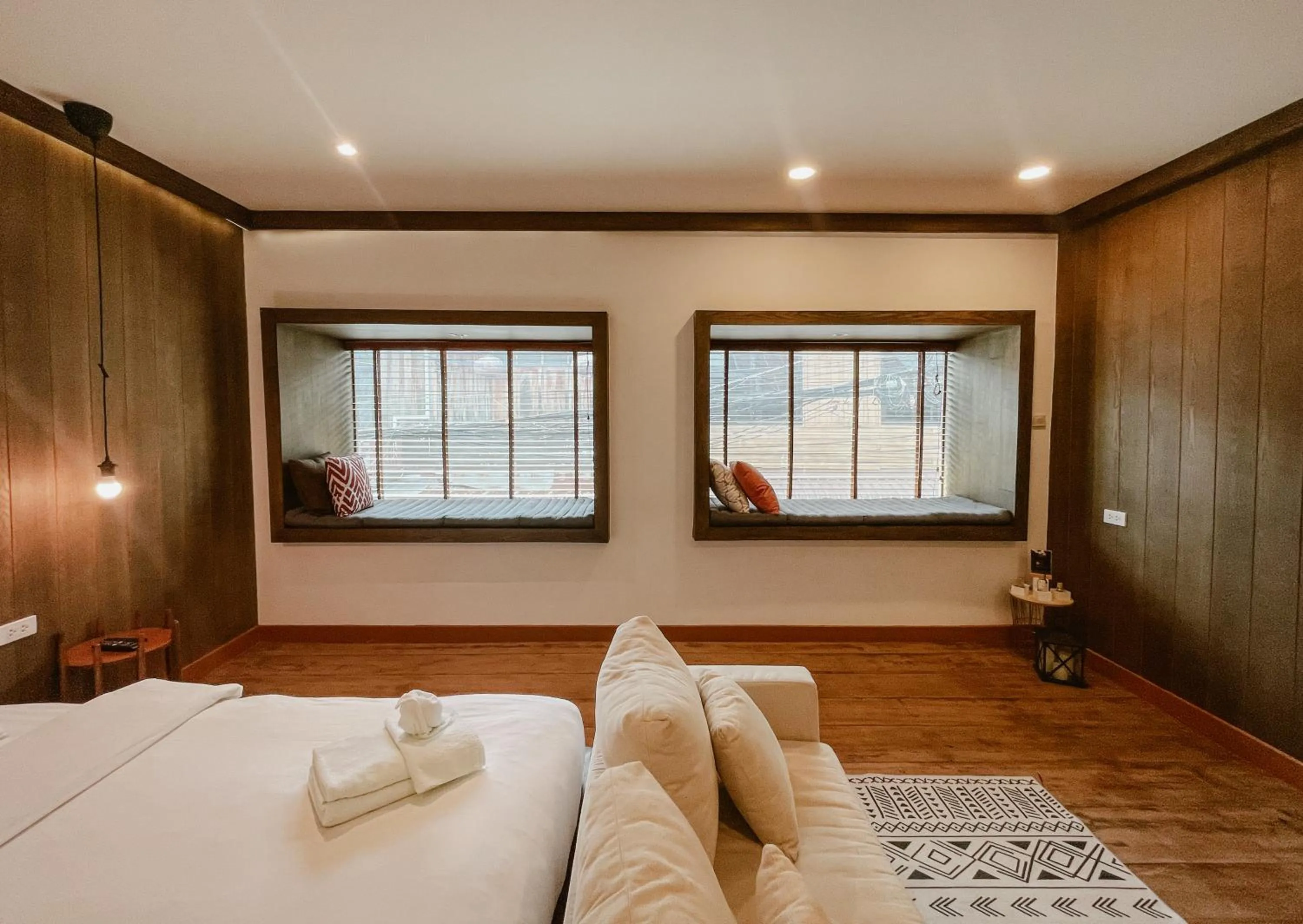 Photo of the whole room, Bed in The Folkster House Chiangkhan