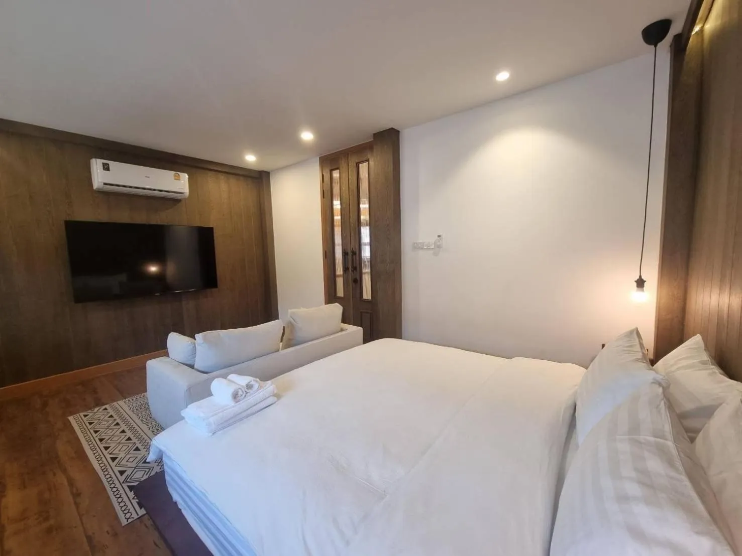 Bed in The Folkster House Chiangkhan