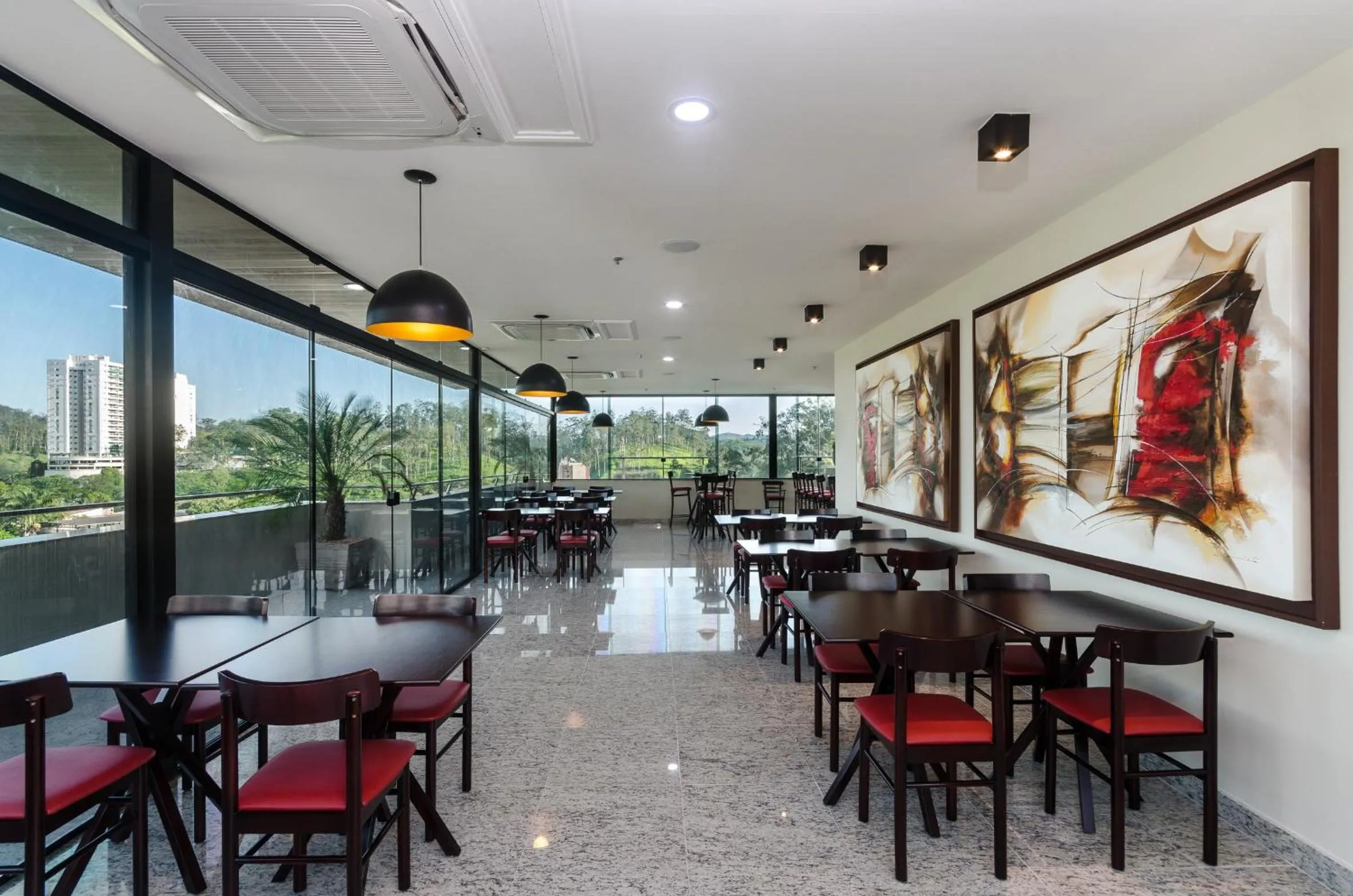 Restaurant/places to eat in Seleto Hotel