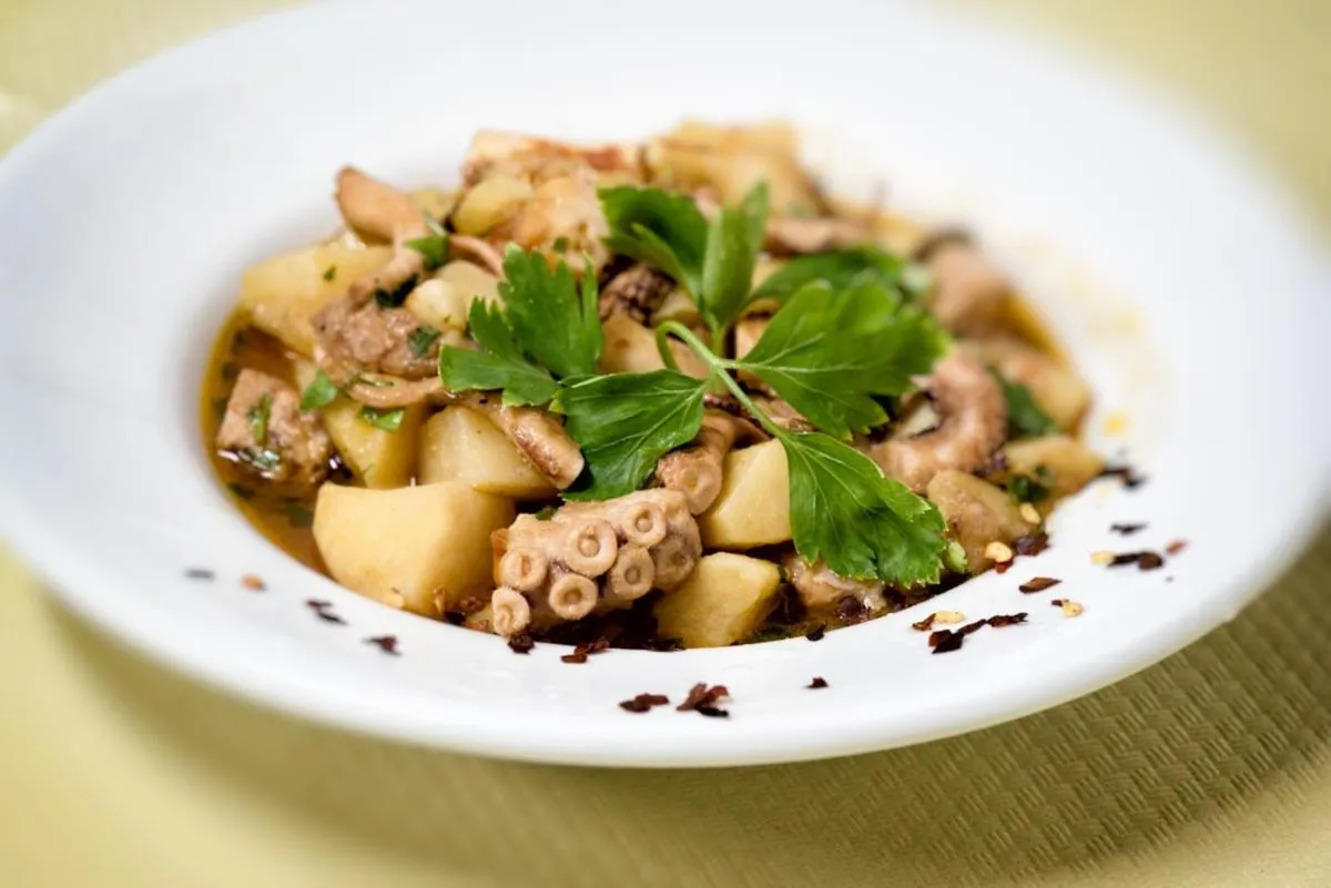 Food and drinks in Tenuta Li Fani Residence Hotel