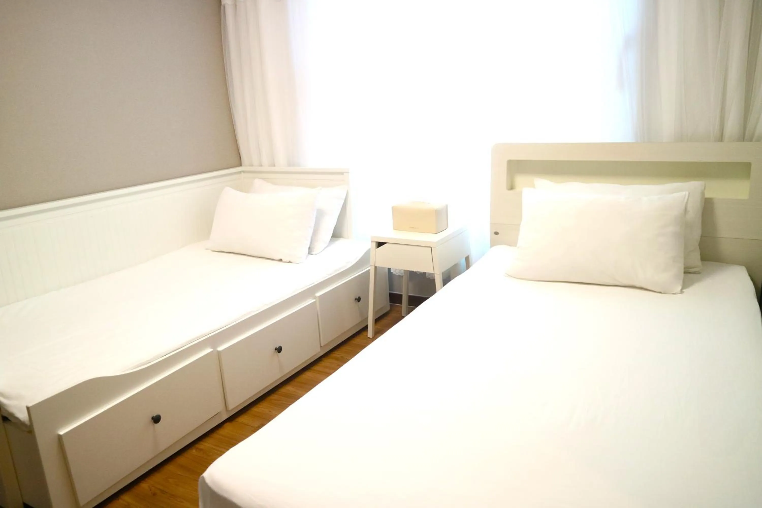 Bedroom, Bed in Incheon Airport Guest House King