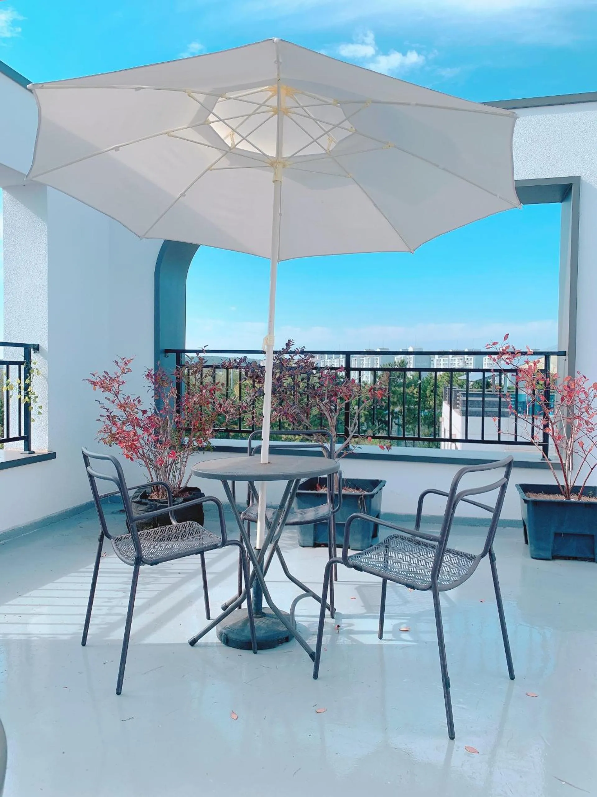 Balcony/Terrace in Incheon Airport Guest House King