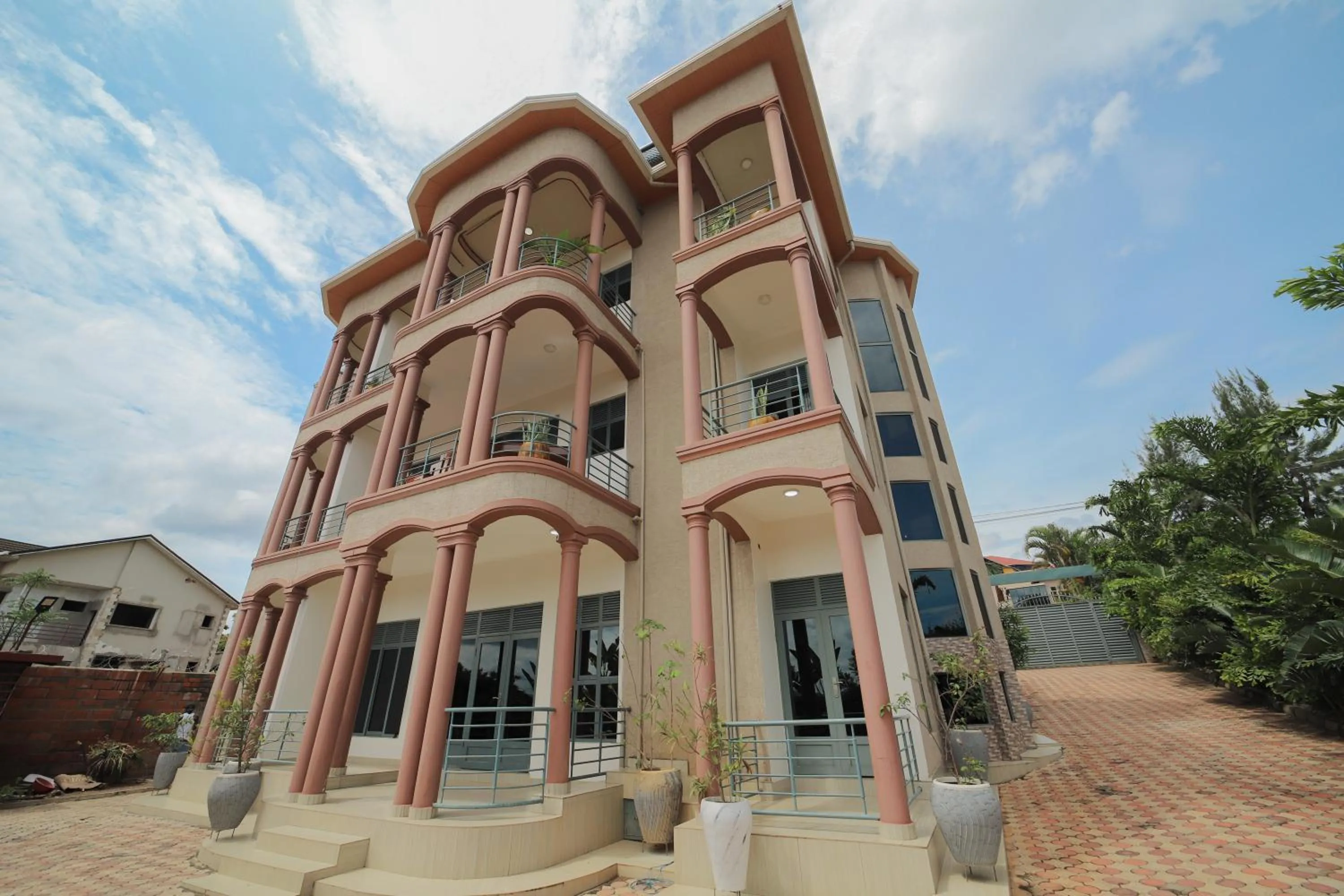 Property building in OMX Hotel Remera