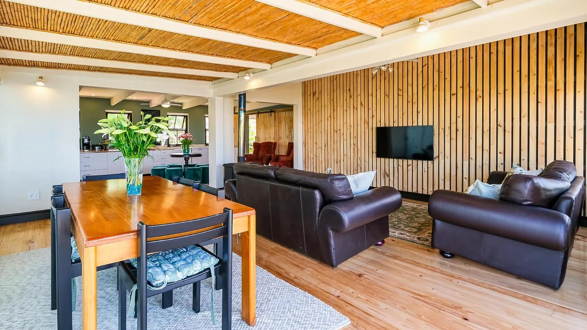 TV and multimedia in Wilderness on Sea