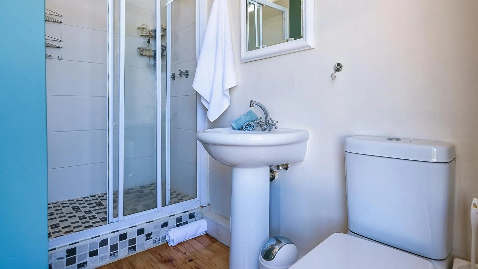 Shower in Wilderness on Sea