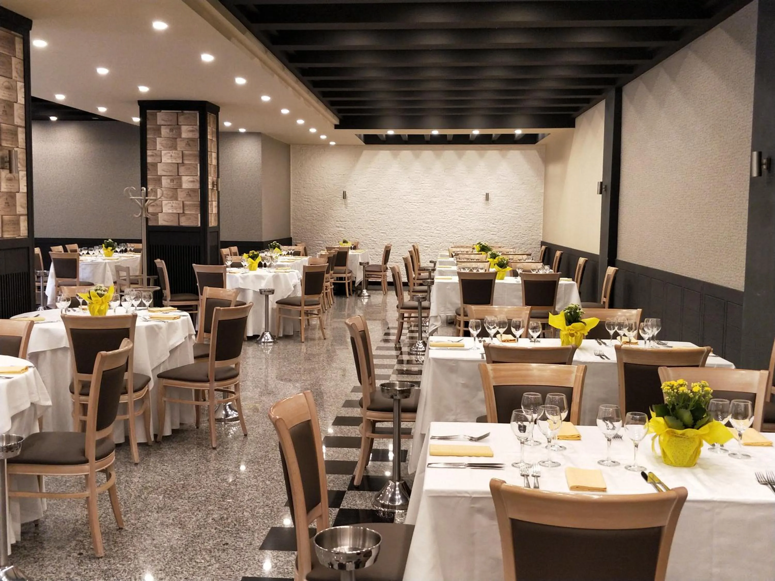 Restaurant/places to eat in Al Vecchio Cellaio Historical Guest House