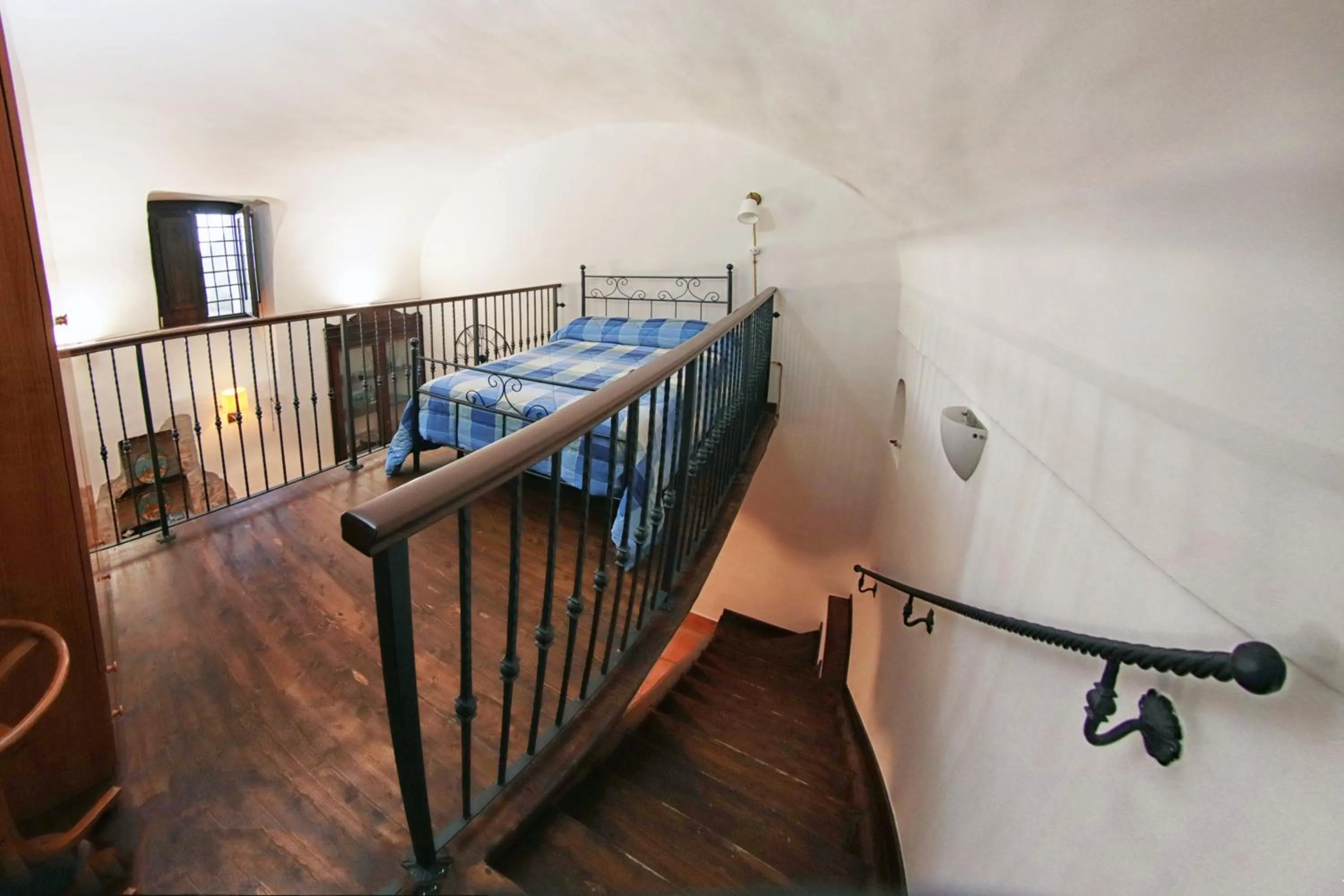 Bed in Al Vecchio Cellaio Historical Guest House