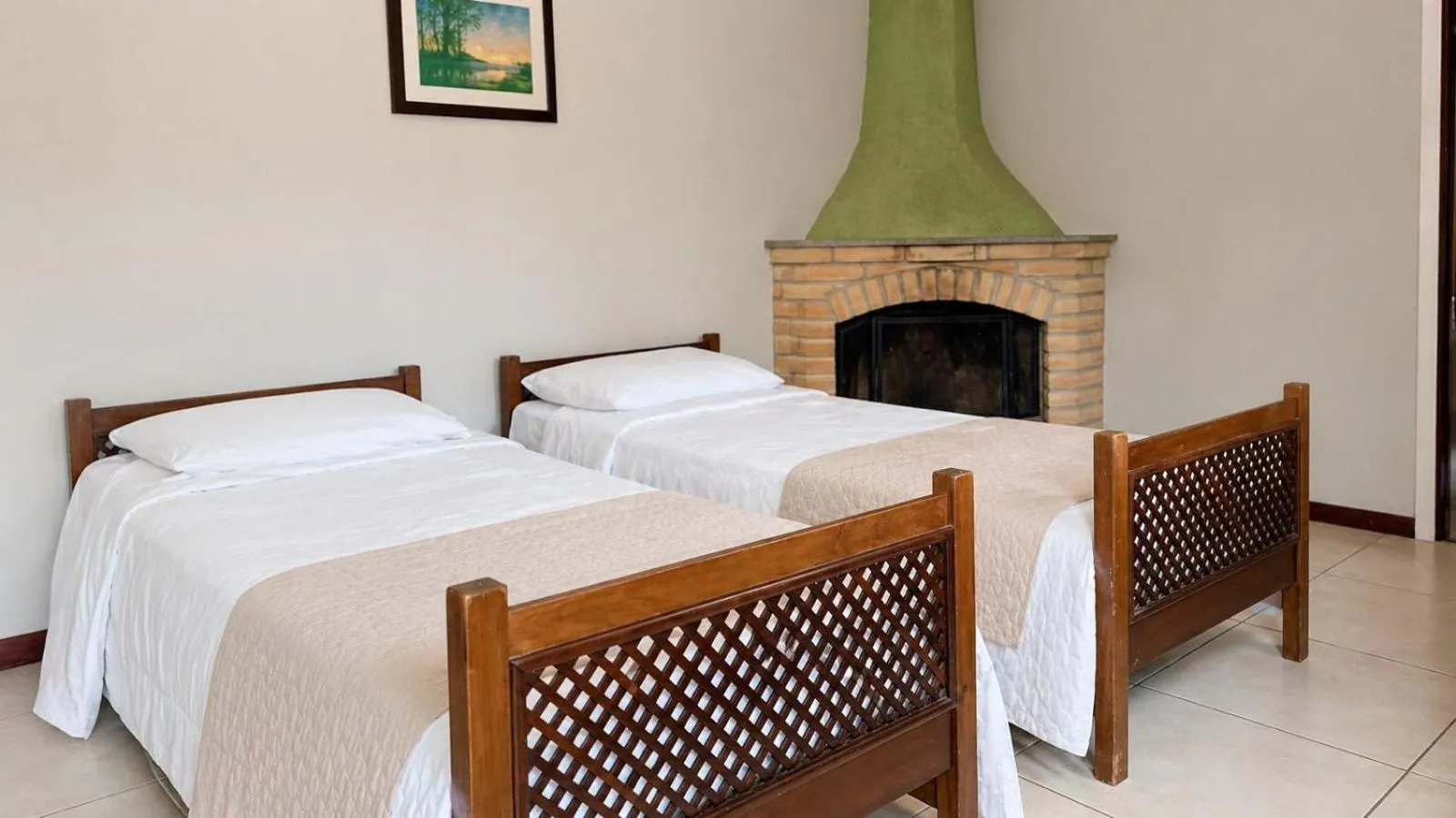 Bed in Vila Francesa Hotel