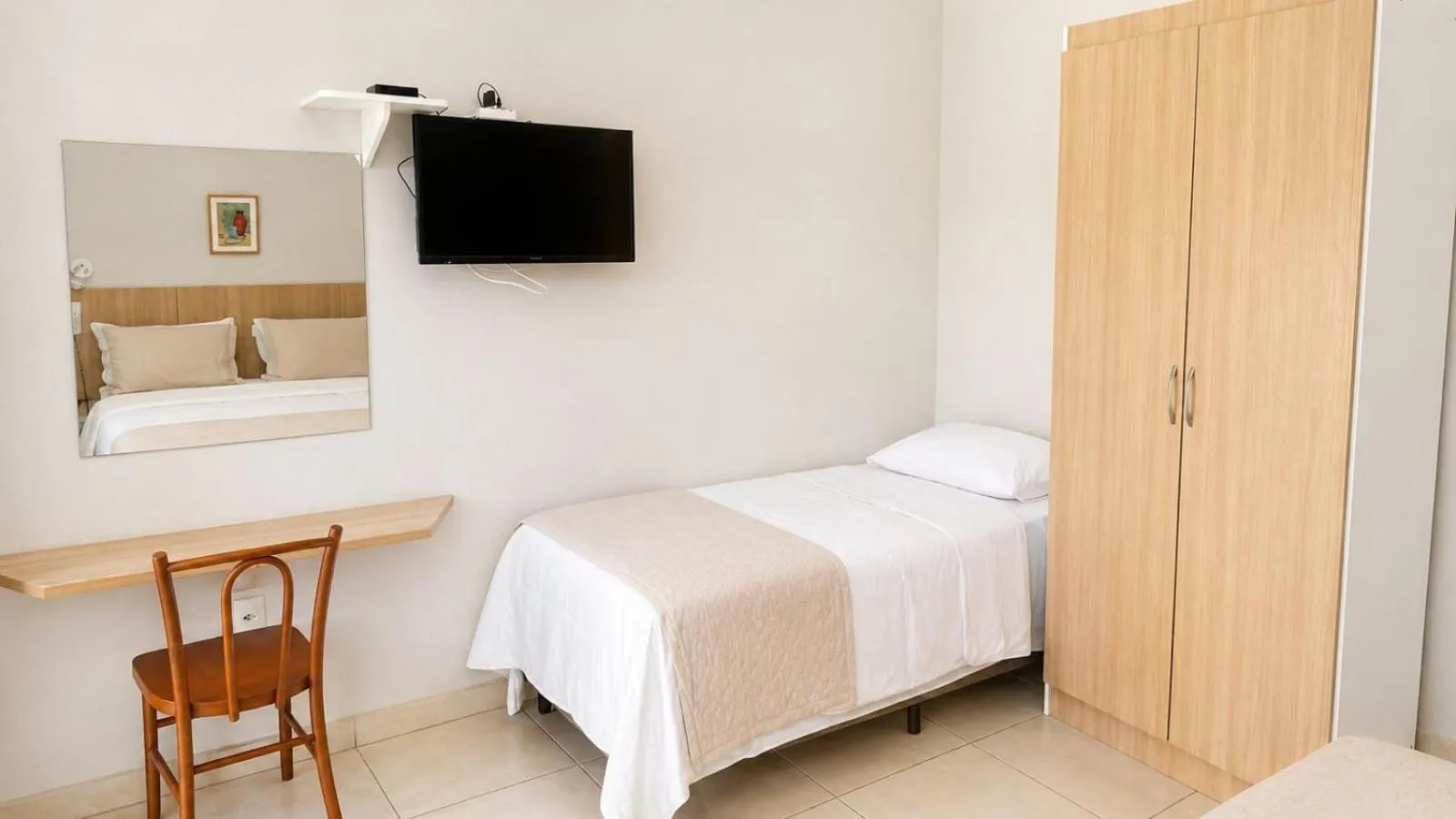 Bed in Vila Francesa Hotel