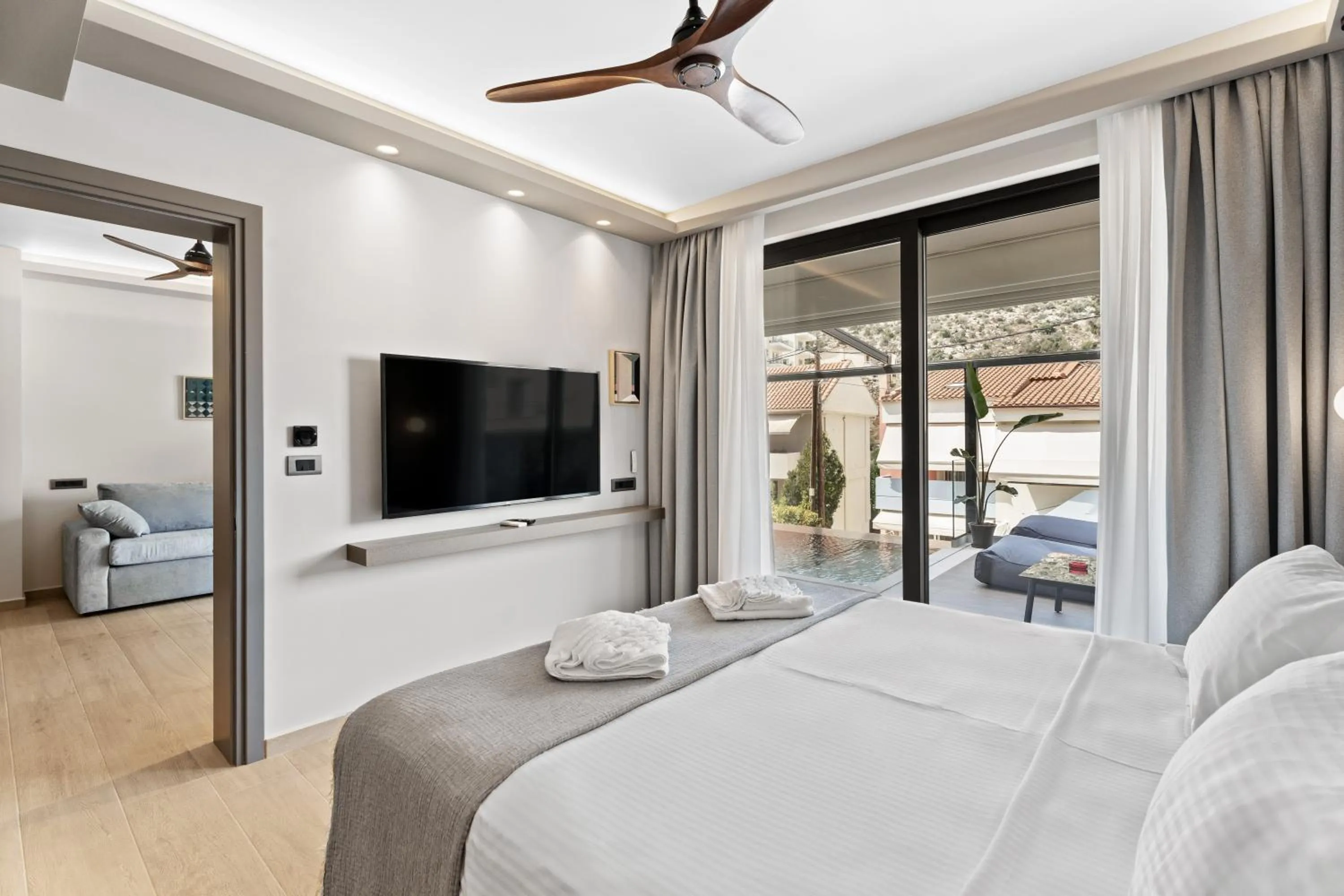 Bedroom, Bed in Ennea Muses Rooms and Suites