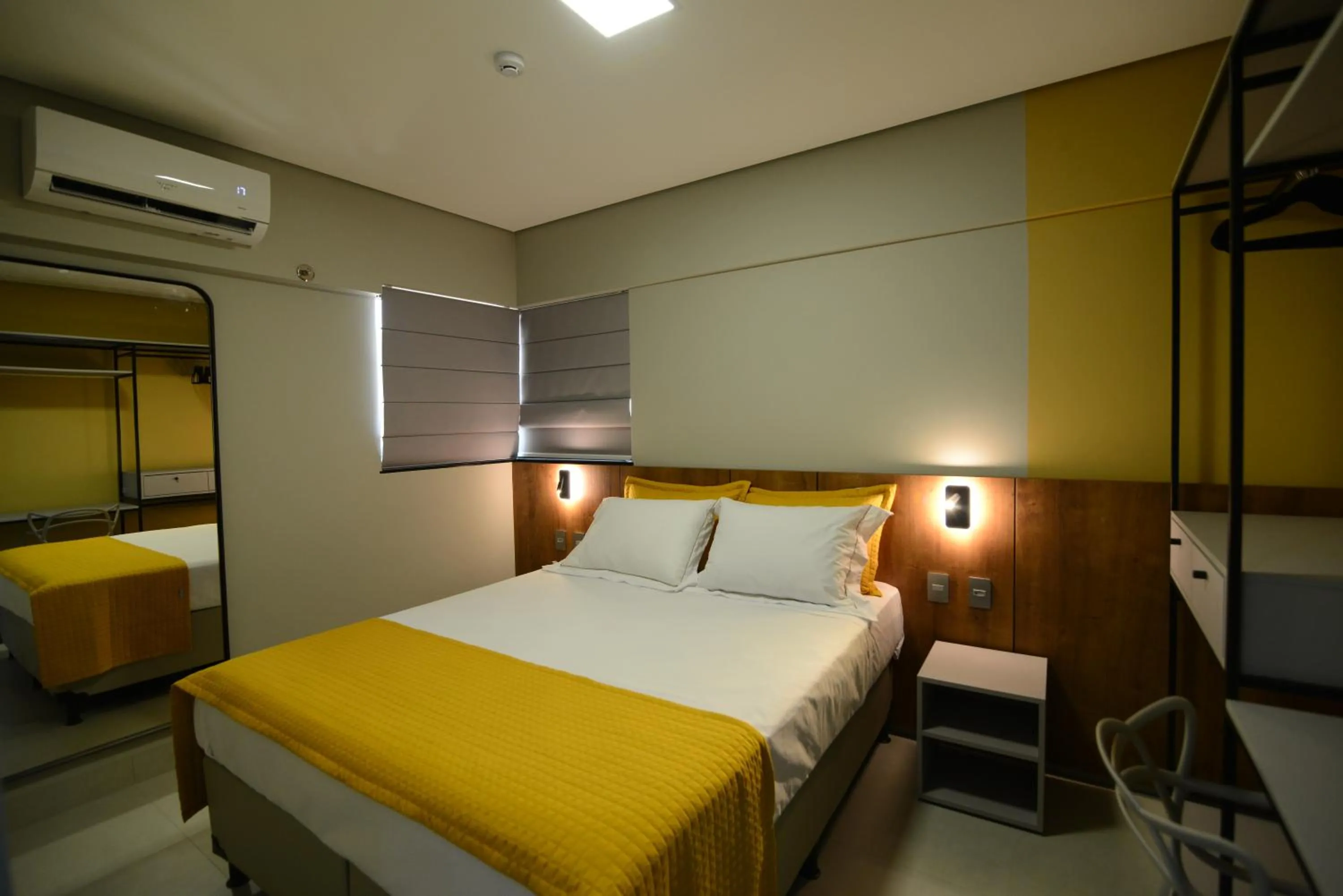 Bedroom, Bed in Brisas Hotel Style