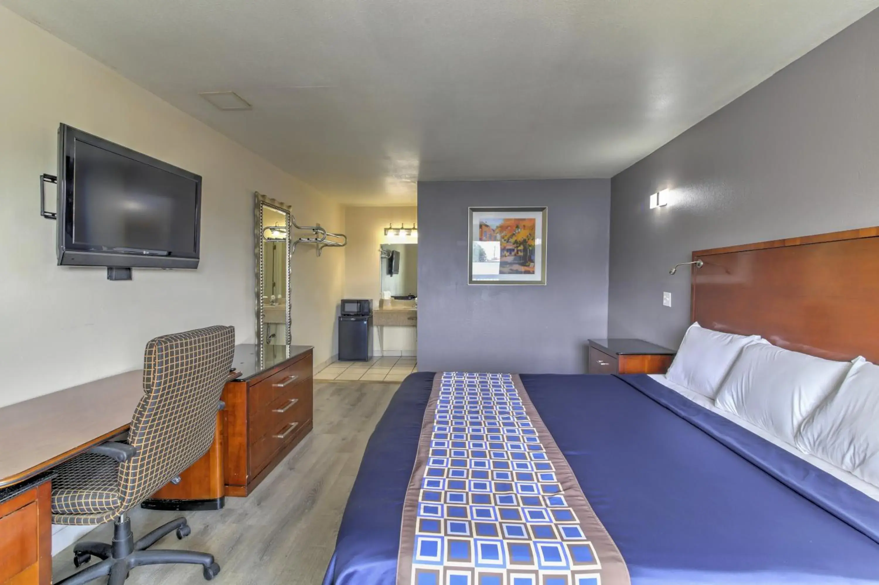 Bed in Budget Lodge Churchland Bed in Budget Lodge Churchland