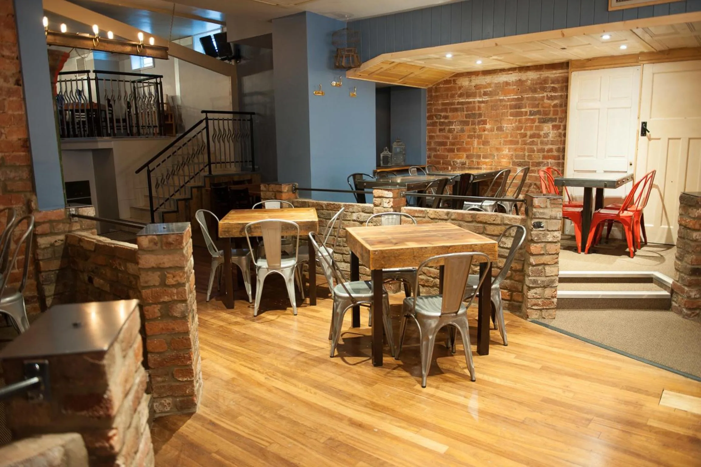 Restaurant/places to eat in Hotel Forty One