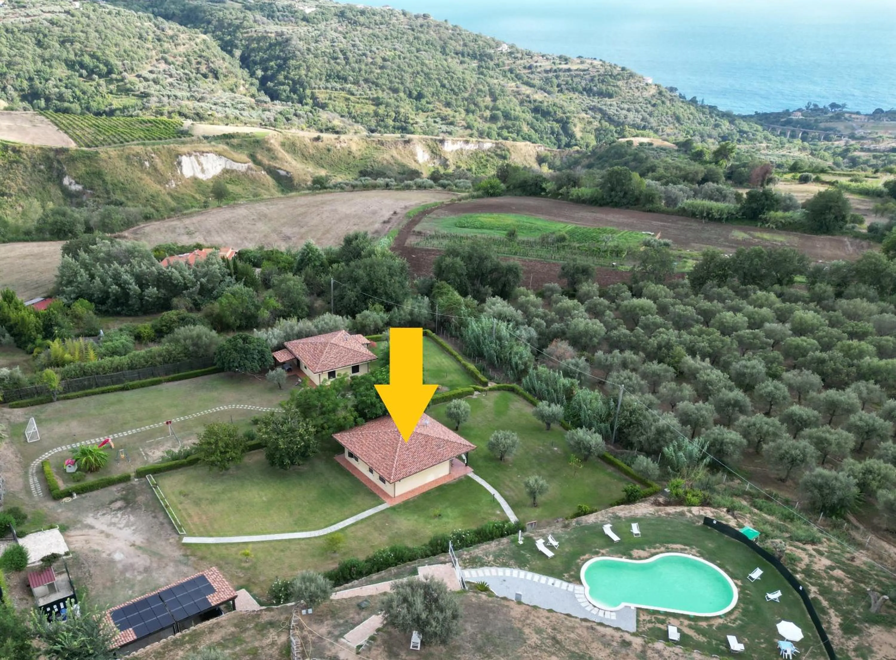 Property building in Villa Mimosa Tropea