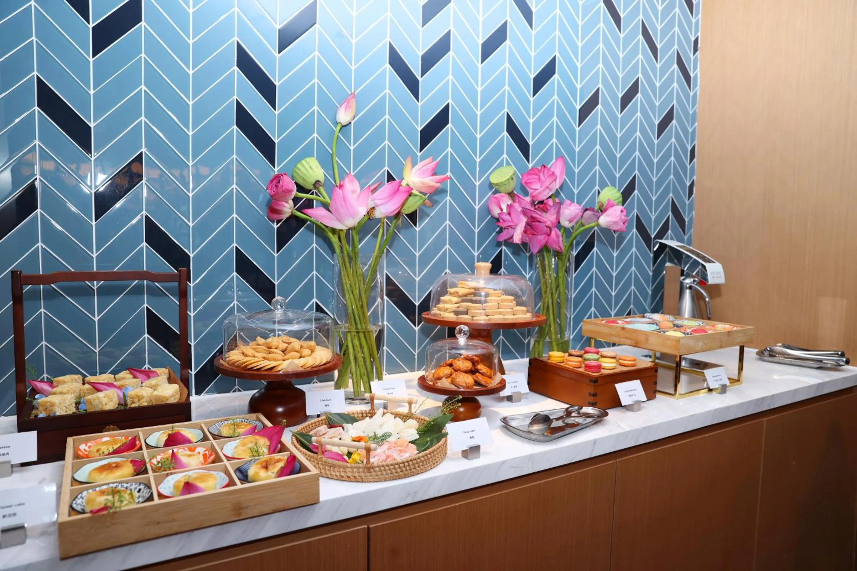 Restaurant/places to eat in Fairfield by Marriott Guangzhou Konggang