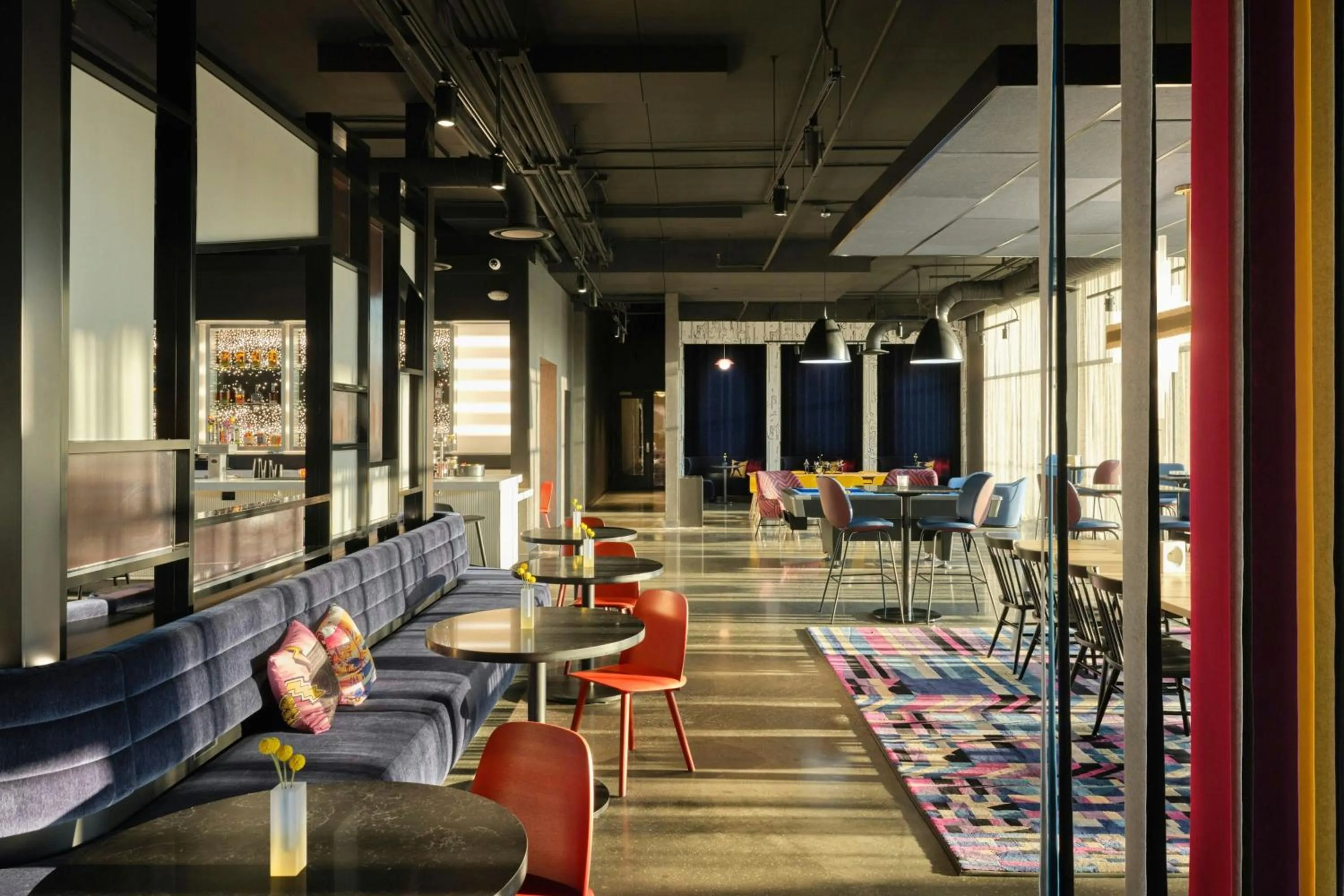 Lobby or reception in Aloft Waukee