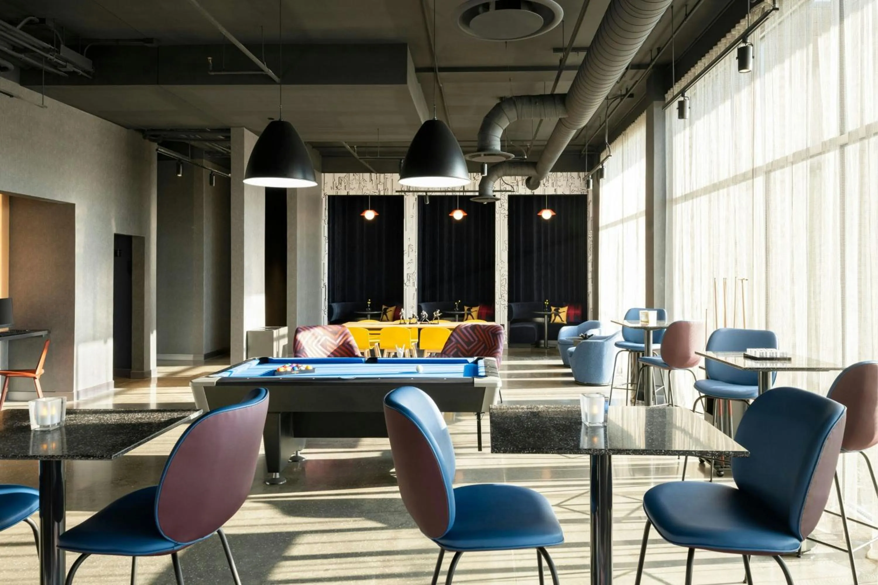 Lobby or reception in Aloft Waukee