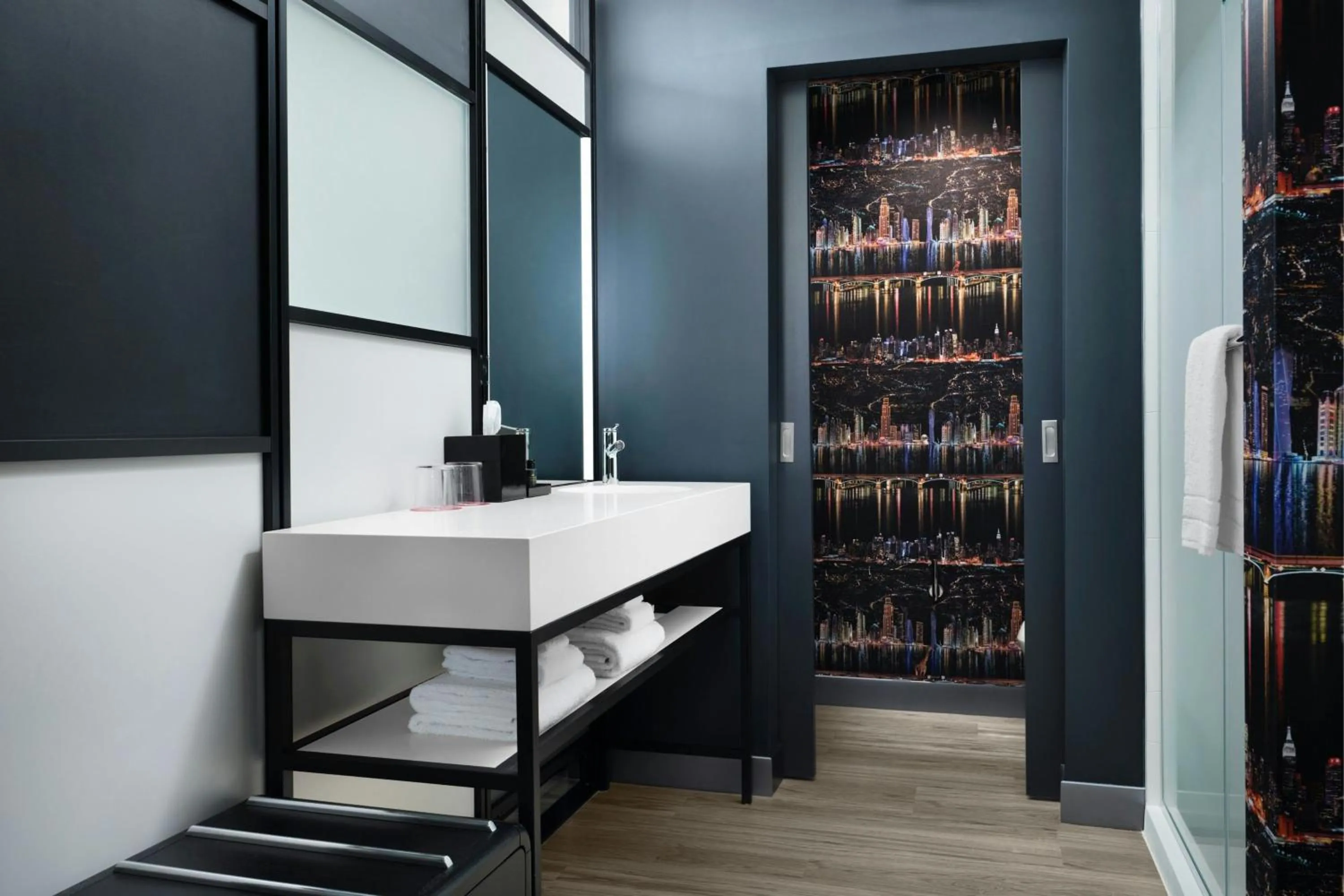 Bathroom in Aloft Waukee