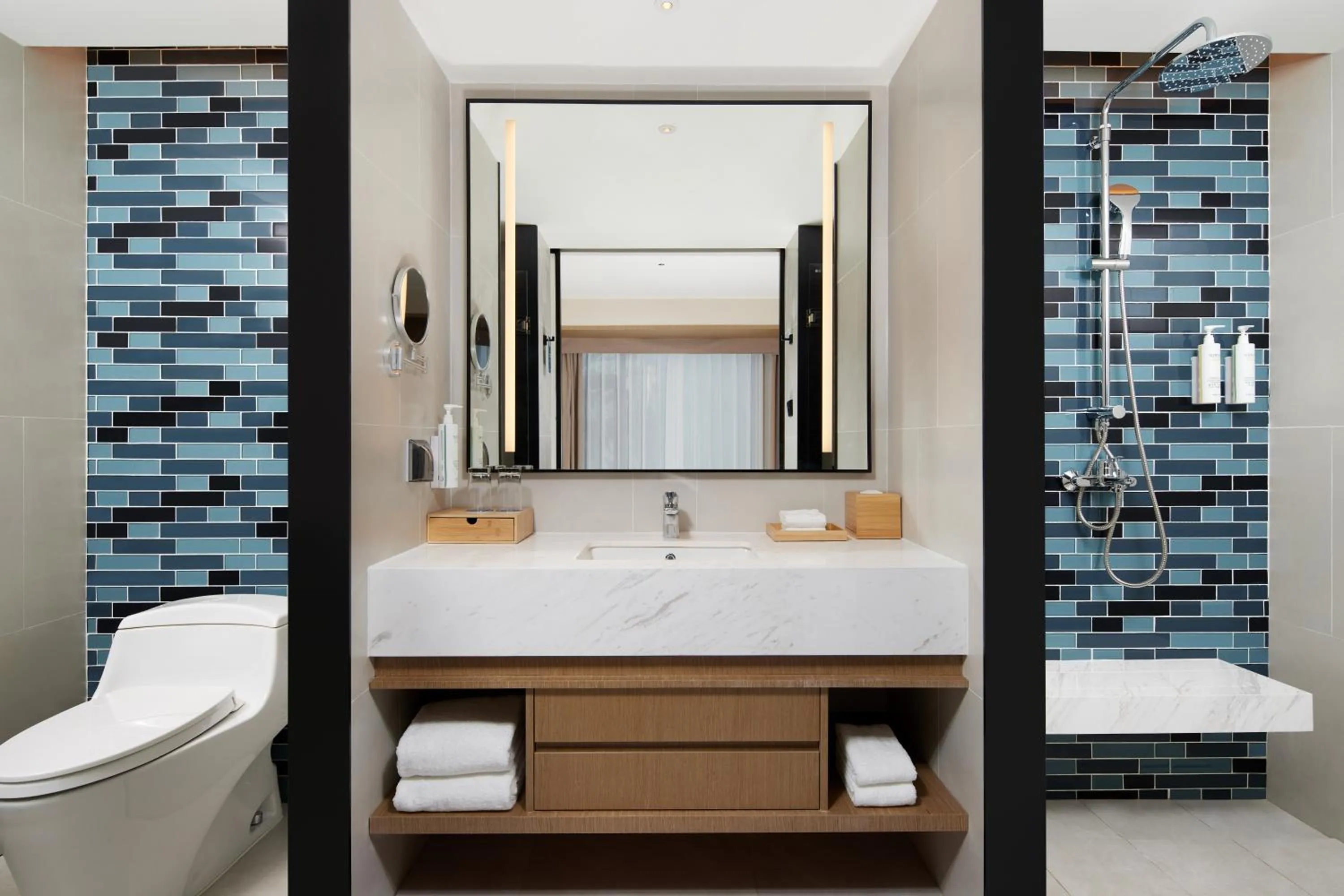 Toilet in Fairfield by Marriott Lijiang Ancient Town