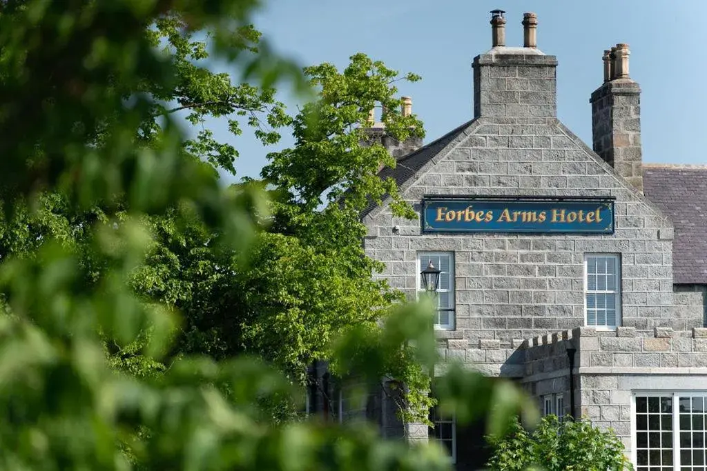 The Forbes Arms Hotel The Forbes Arms Hotel