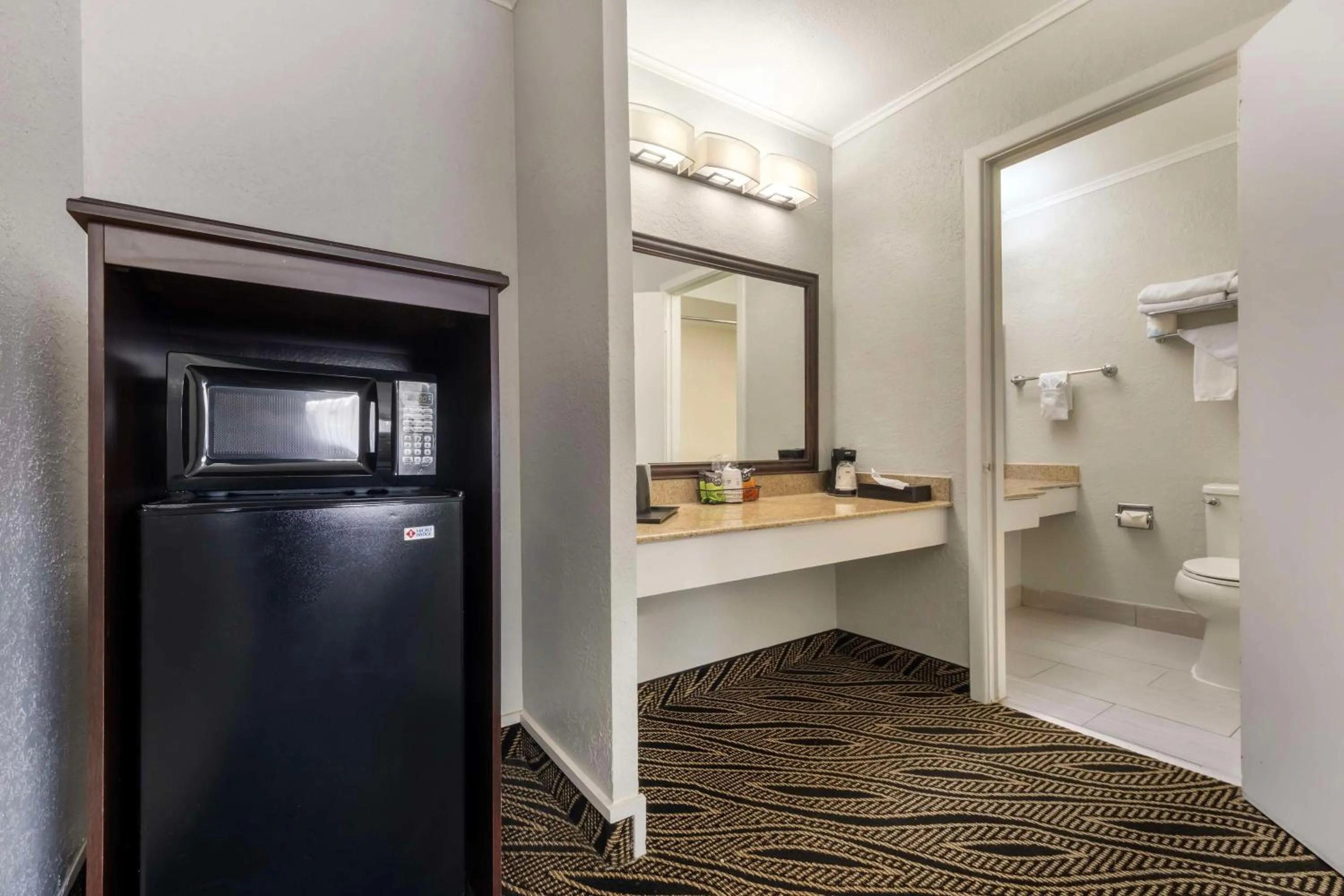 Bathroom in Best Western Red Carpet Inn