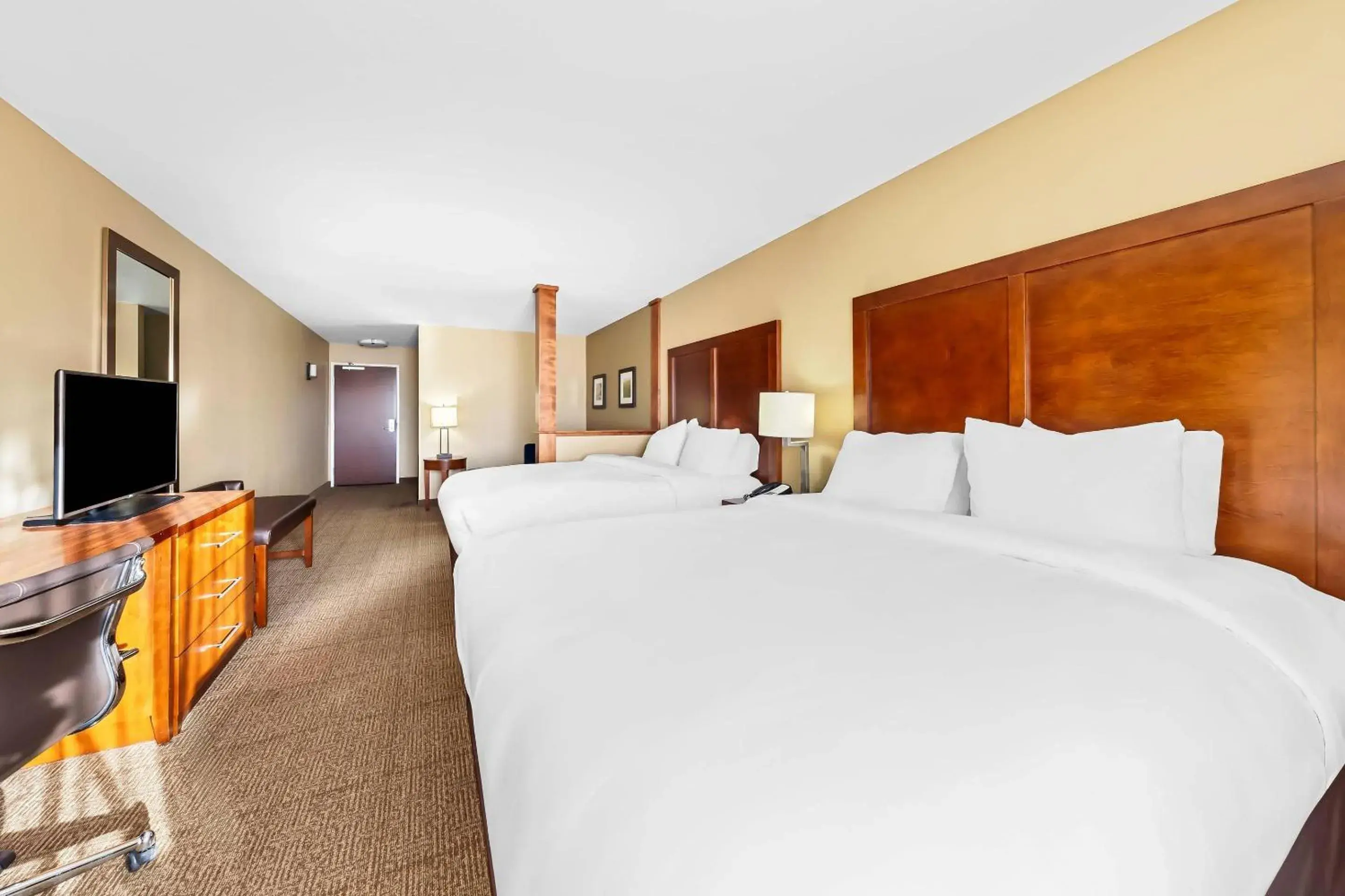 Bedroom, Bed in Comfort Inn & Suites West - Medical Center Bedroom, Bed in Comfort Inn & Suites West - Medical Center