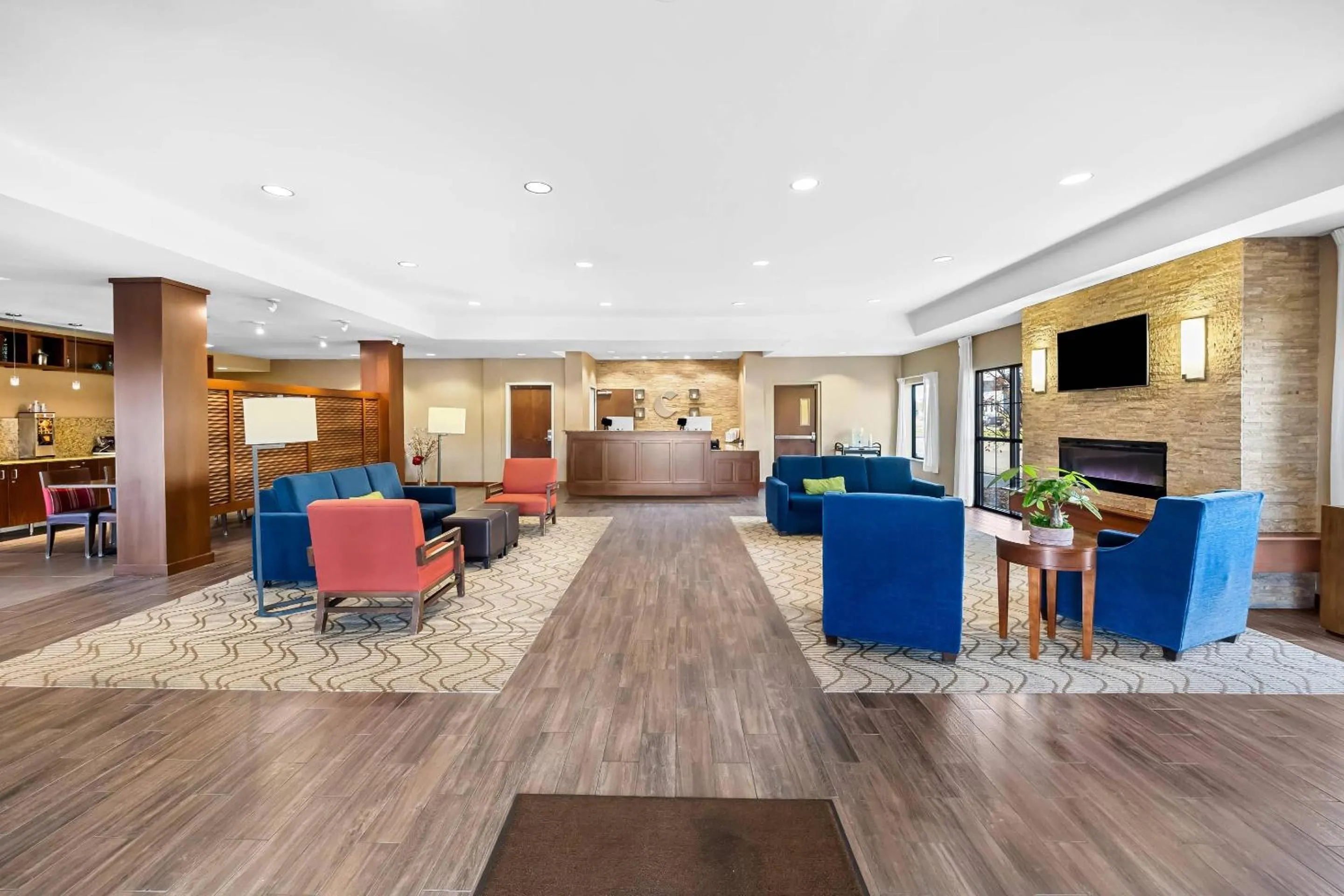 Lobby or reception in Comfort Inn & Suites West - Medical Center